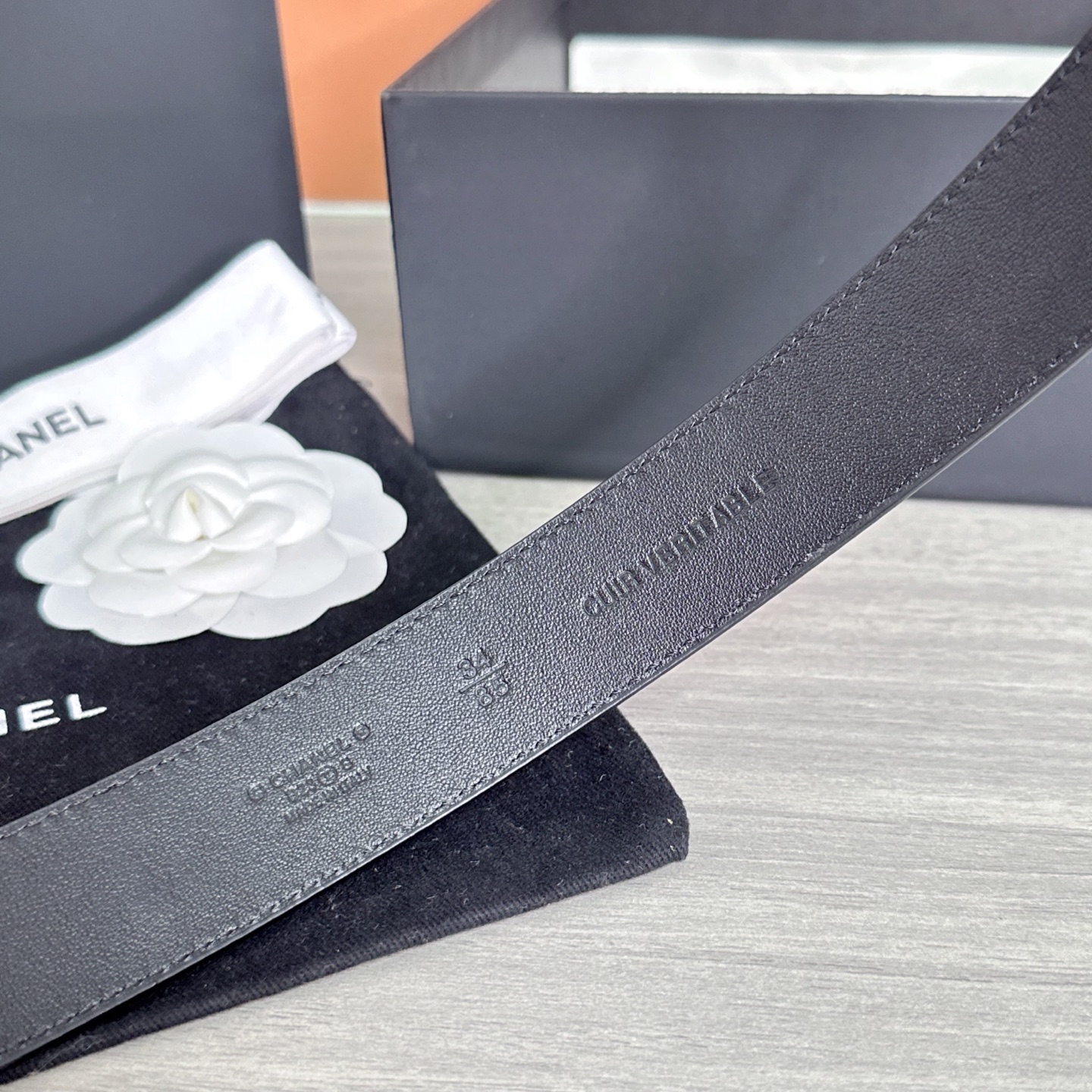 💥💥💥3.0cm香奈儿腰带，头层进口牛皮，长度：75.80.85.90.95.100.105欧，浅金铜五