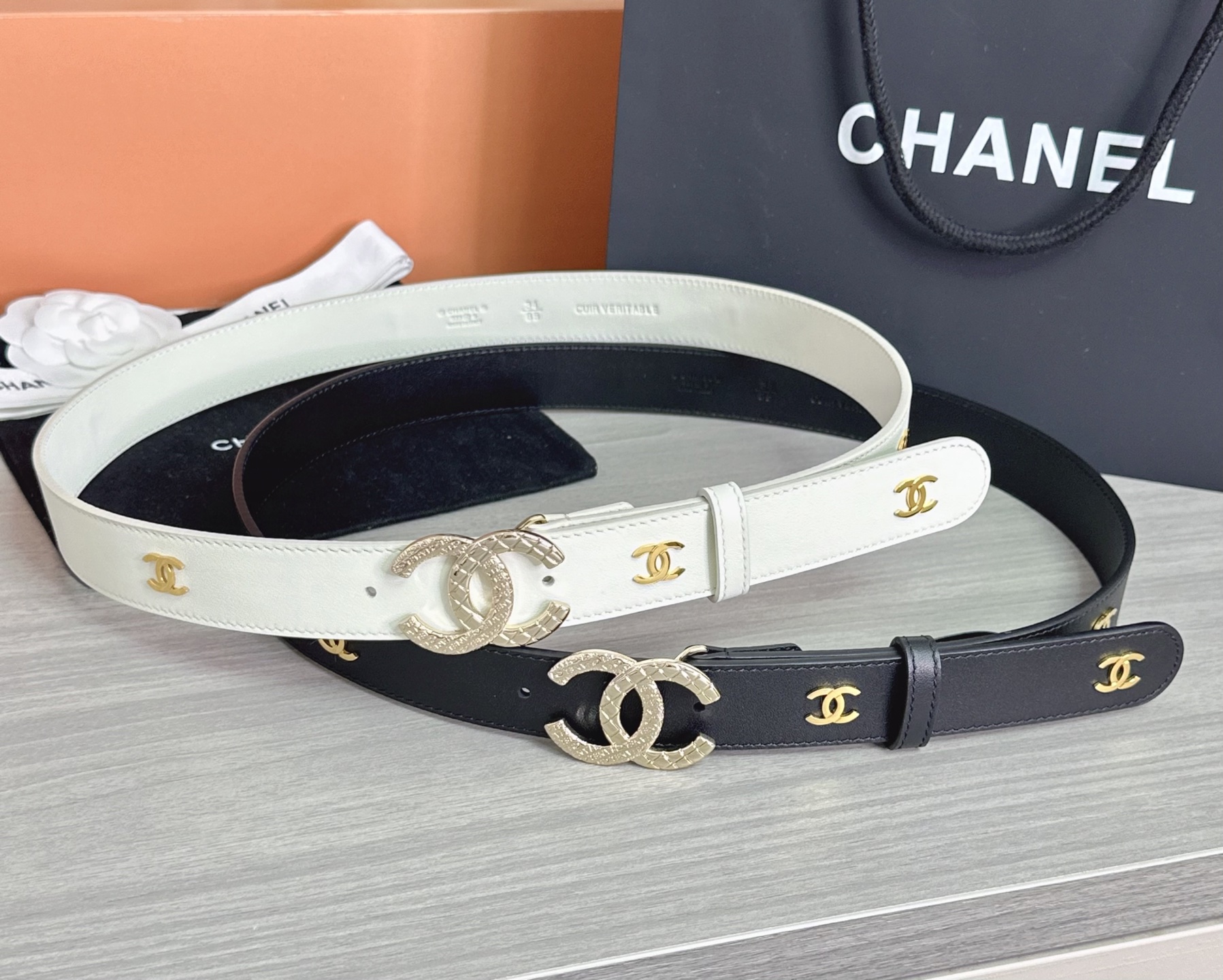 💥💥💥3.0cm香奈儿腰带，头层进口牛皮，长度：75.80.85.90.95.100.105欧，浅金铜五