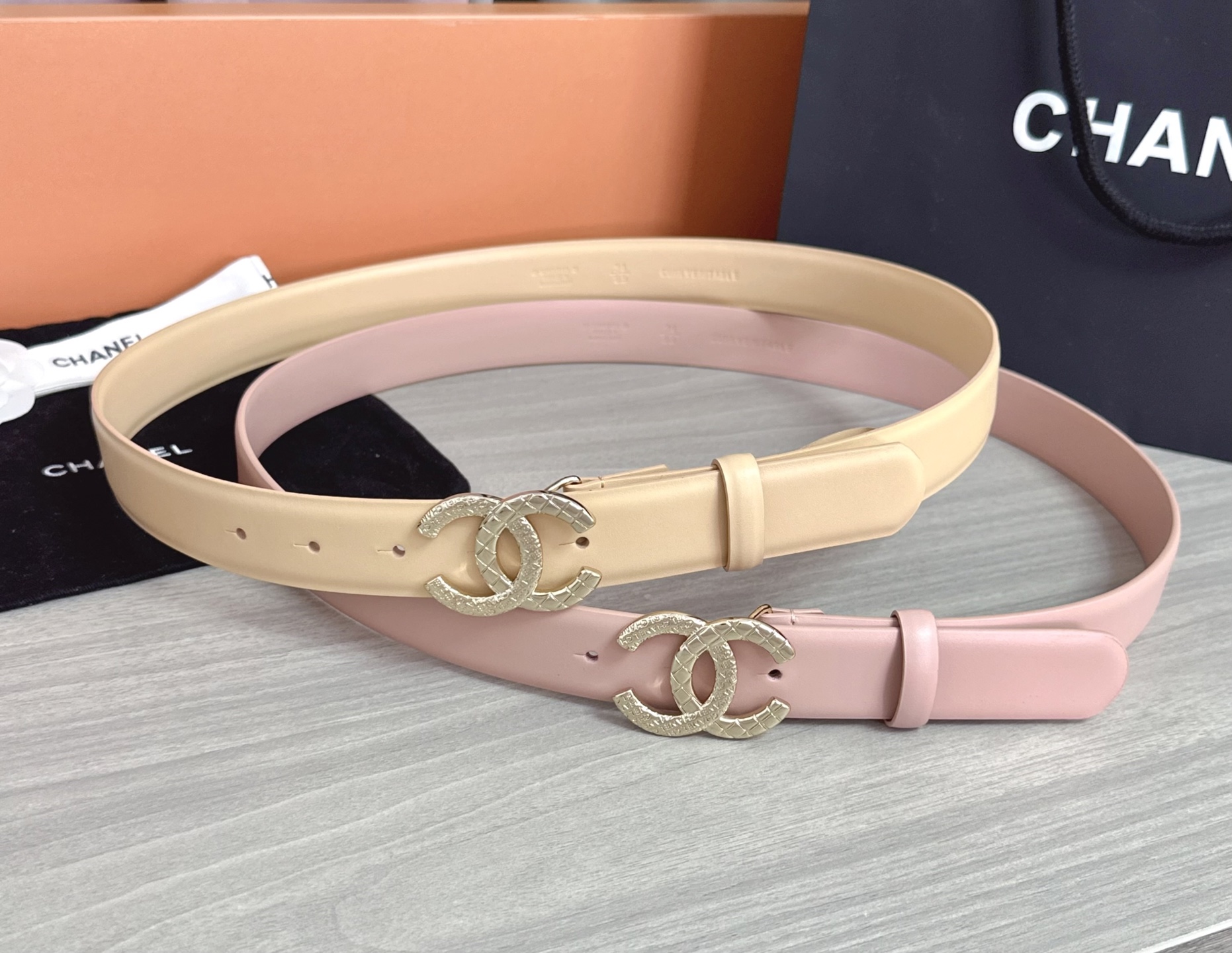 💥💥💥3.0cm香奈儿腰带，头层进口牛皮，长度：75.80.85.90.95.100.105欧，浅金铜五