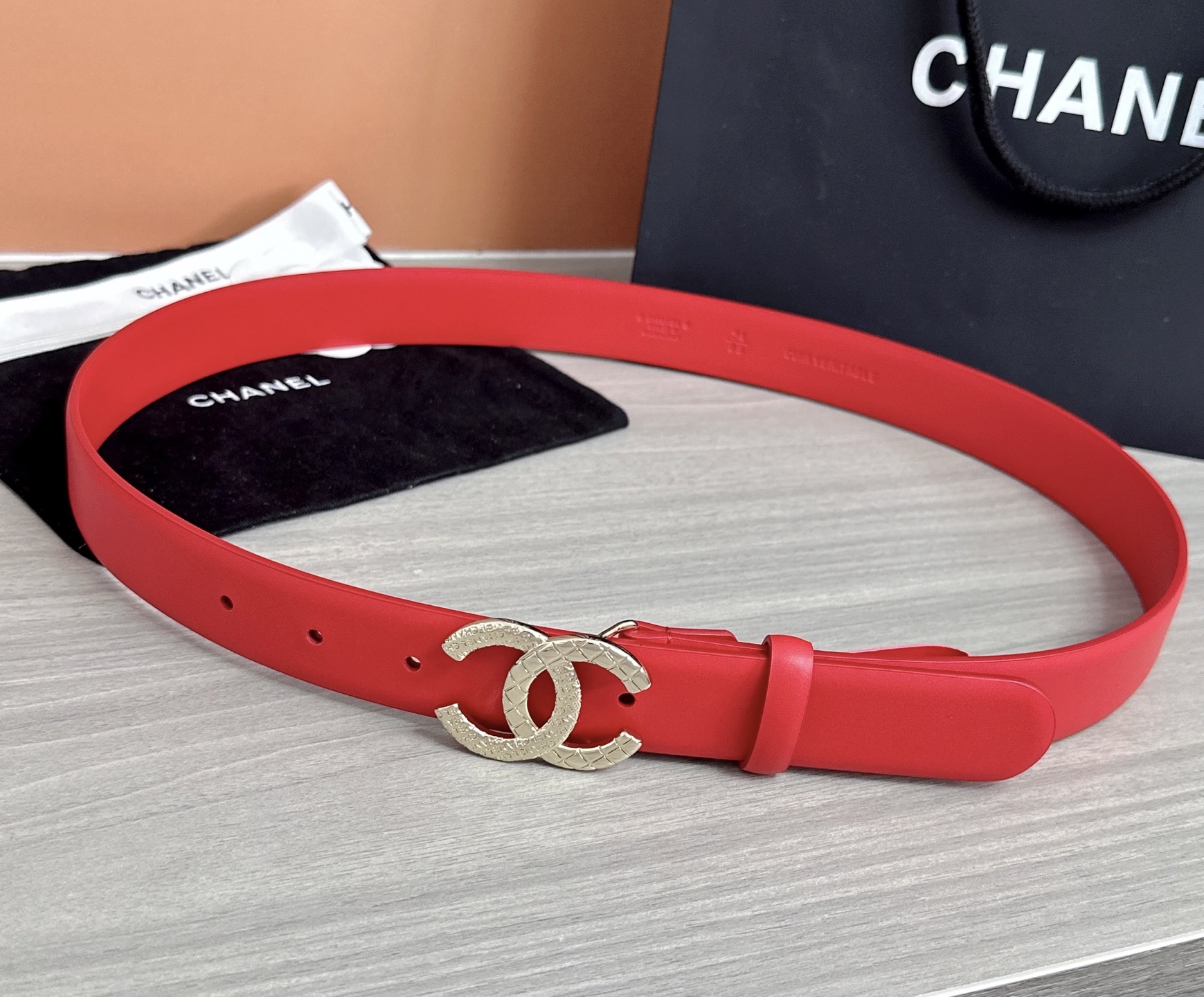 💥💥💥3.0cm香奈儿腰带，头层进口牛皮，长度：75.80.85.90.95.100.105欧，浅金铜五