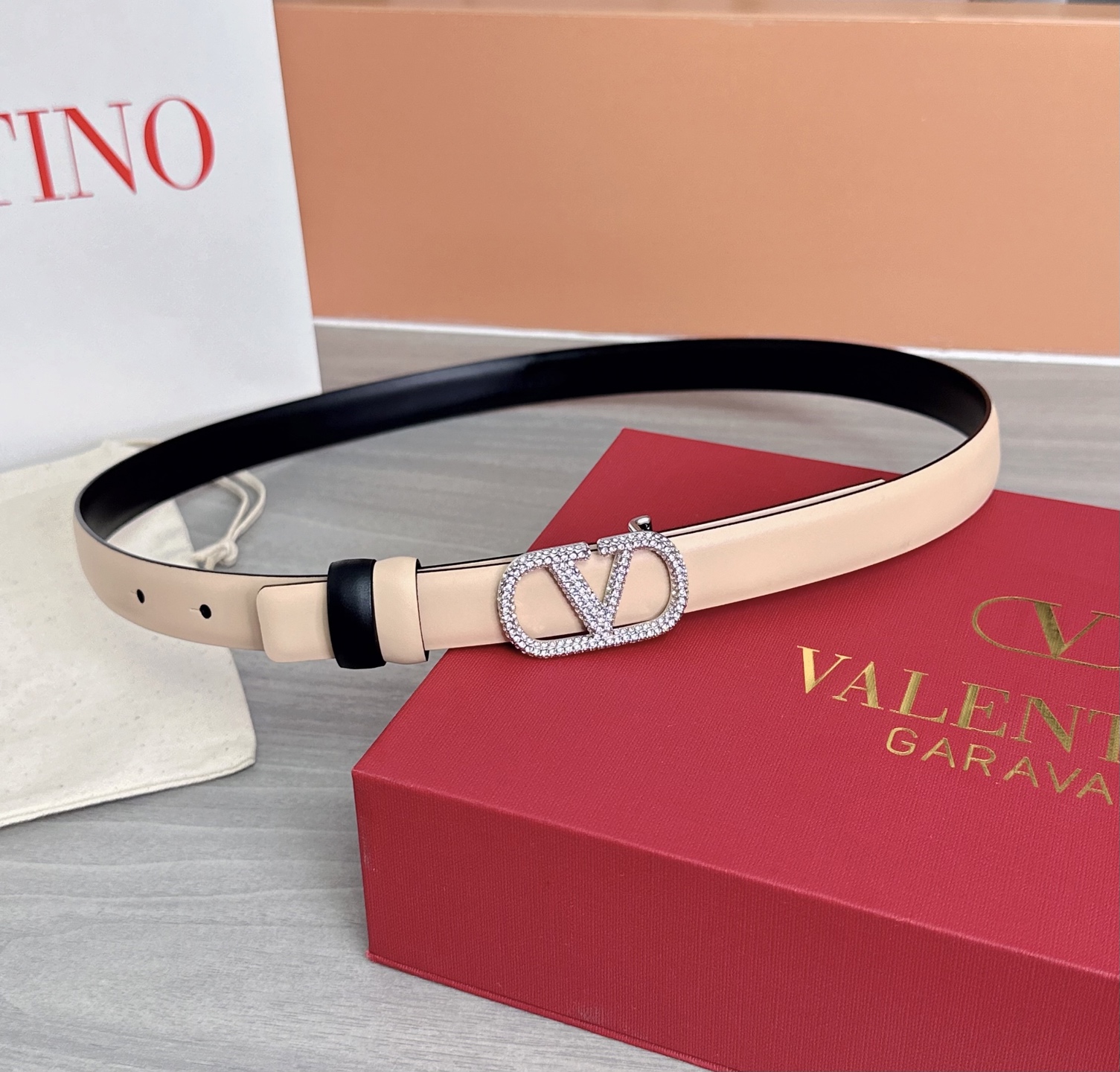 💥💥💥2.0cm华伦天奴腰带，双面头层牛皮，长度：75.80.85.90.95.100欧，铜五金扣原版开