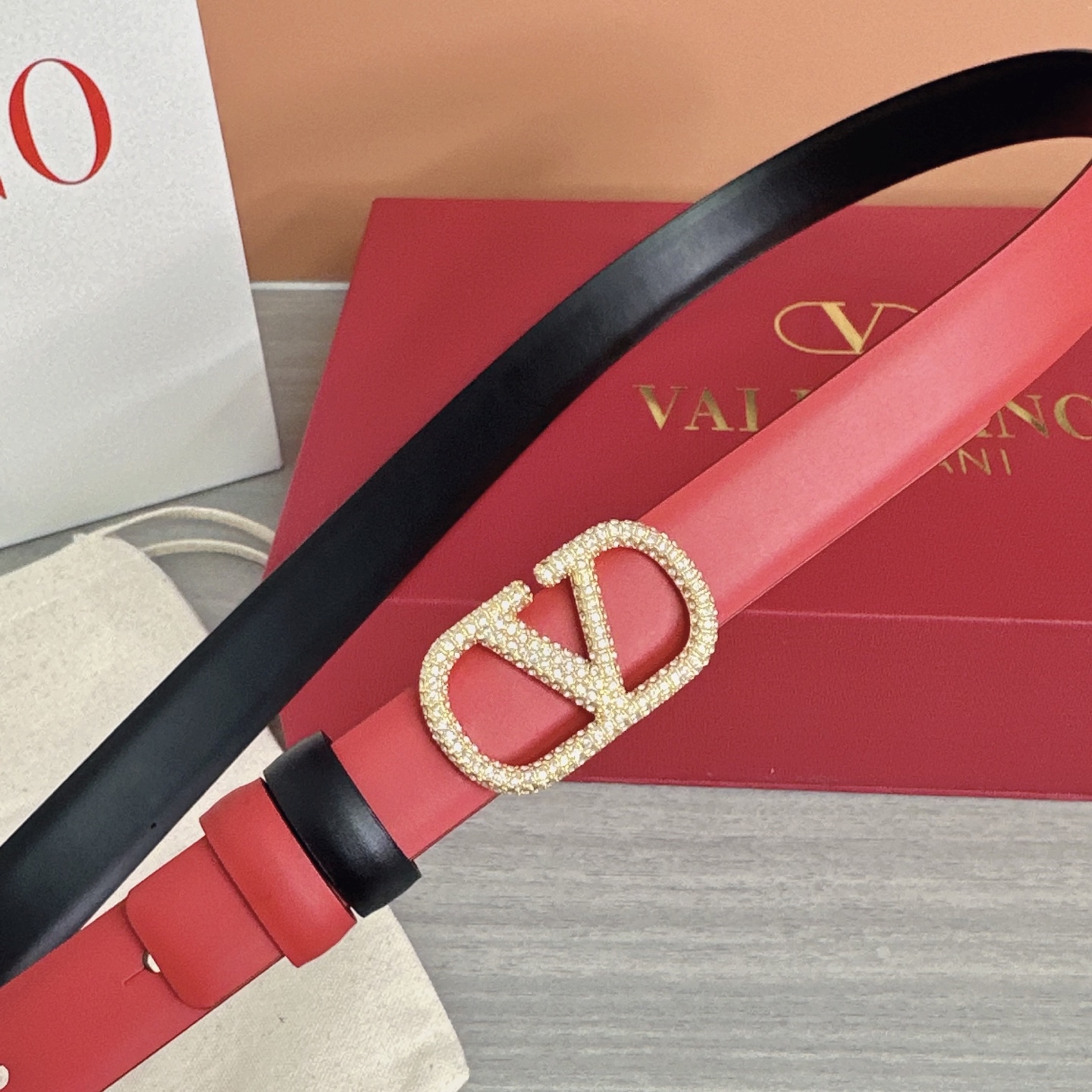 💥💥💥2.0cm华伦天奴腰带，双面头层牛皮，长度：75.80.85.90.95.100欧，铜五金扣原版开