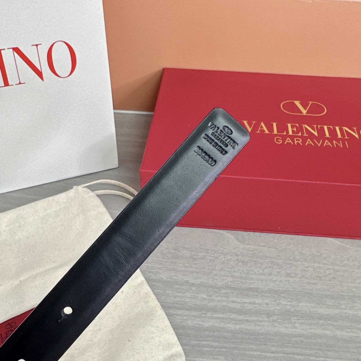 💥💥💥2.0cm华伦天奴腰带，双面头层牛皮，长度：75.80.85.90.95.100欧，铜五金扣原版开