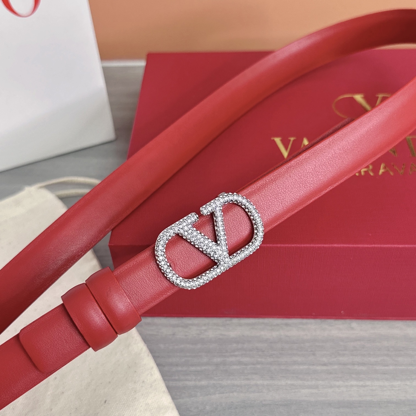 💥💥💥2.0cm华伦天奴腰带，双面头层牛皮，长度：75.80.85.90.95.100欧，铜五金扣原版开