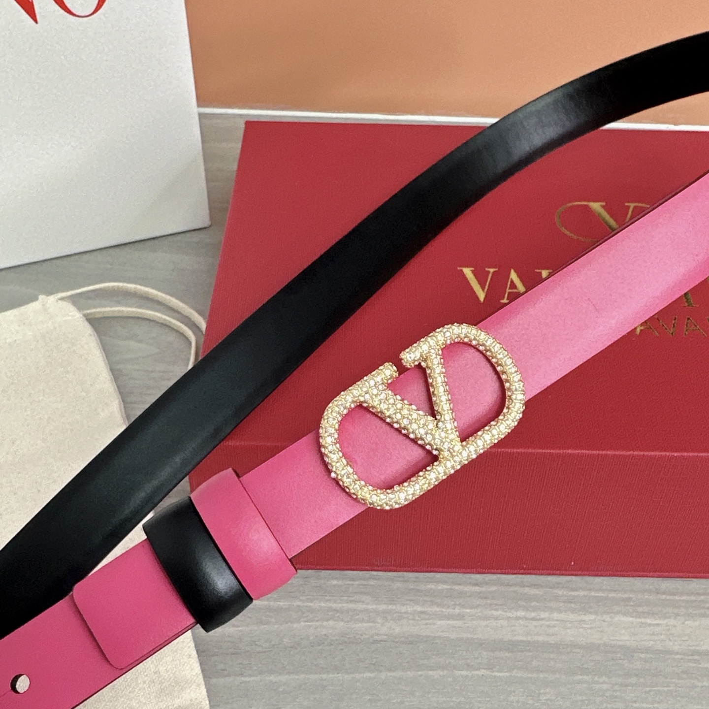 💥💥💥2.0cm华伦天奴腰带，双面头层牛皮，长度：75.80.85.90.95.100欧，铜五金扣原版开