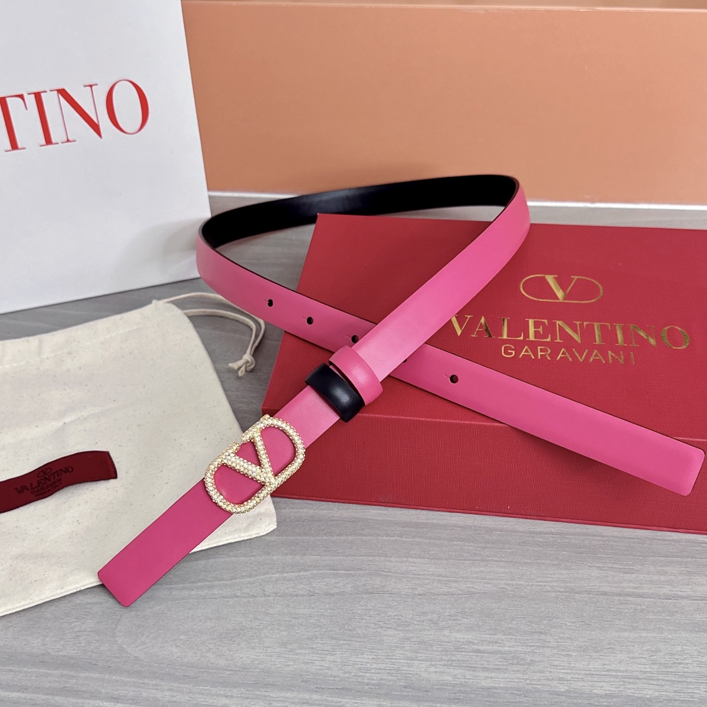 💥💥💥2.0cm华伦天奴腰带，双面头层牛皮，长度：75.80.85.90.95.100欧，铜五金扣原版开