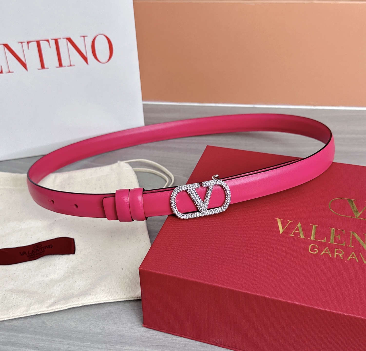 💥💥💥2.0cm华伦天奴腰带，双面头层牛皮，长度：75.80.85.90.95.100欧，铜五金扣原版开