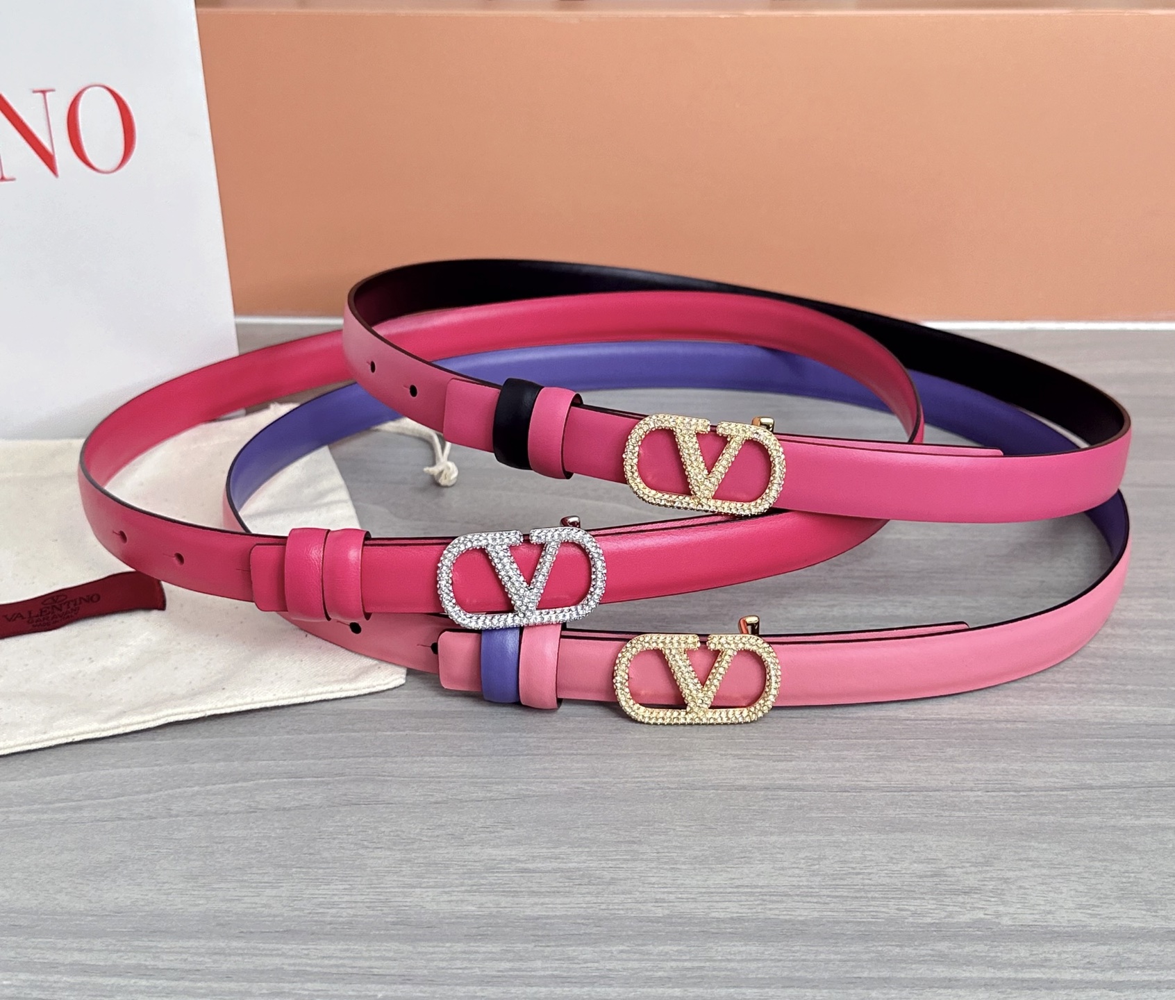 💥💥💥2.0cm华伦天奴腰带，双面头层牛皮，长度：75.80.85.90.95.100欧，铜五金扣原版开