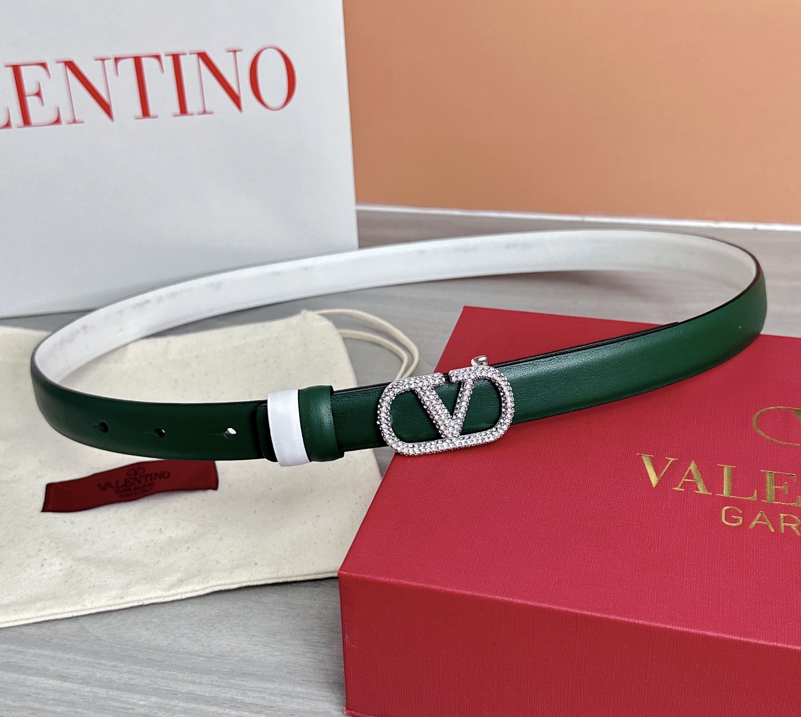 💥💥💥2.0cm华伦天奴腰带，双面头层牛皮，长度：75.80.85.90.95.100欧，铜五金扣原版开