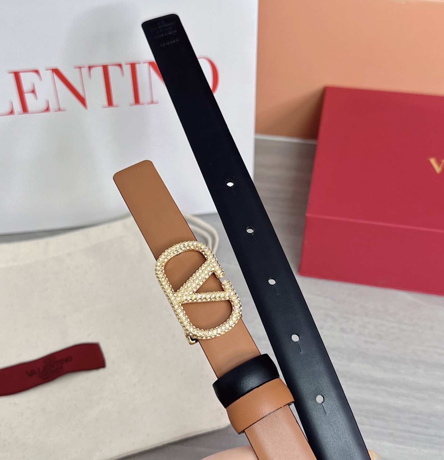 💥💥💥2.0cm华伦天奴腰带，双面头层牛皮，长度：75.80.85.90.95.100欧，铜五金扣原版开