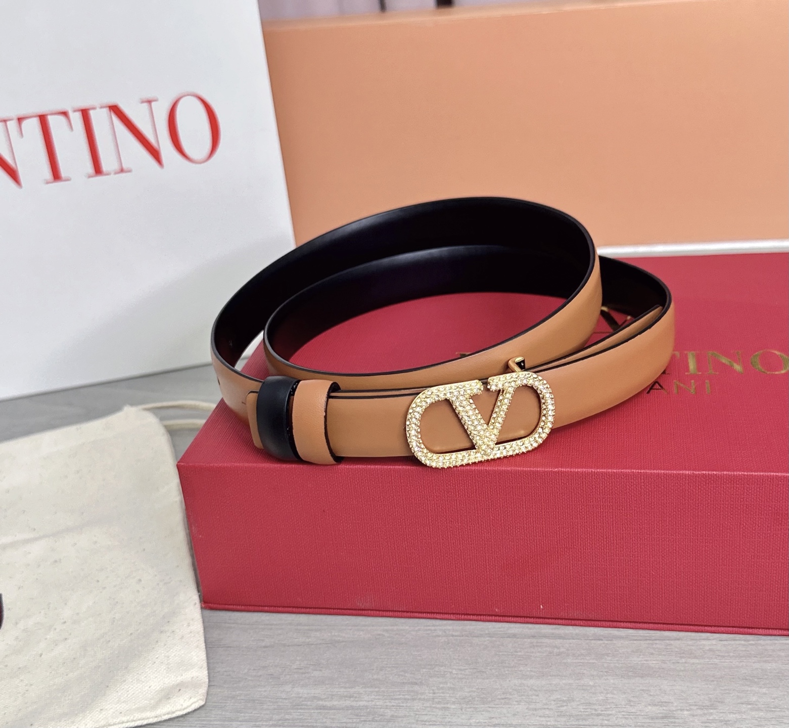 💥💥💥2.0cm华伦天奴腰带，双面头层牛皮，长度：75.80.85.90.95.100欧，铜五金扣原版开