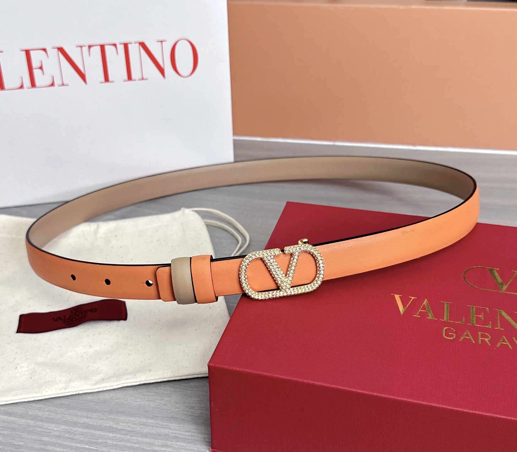 💥💥💥2.0cm华伦天奴腰带，双面头层牛皮，长度：75.80.85.90.95.100欧，铜五金扣原版开