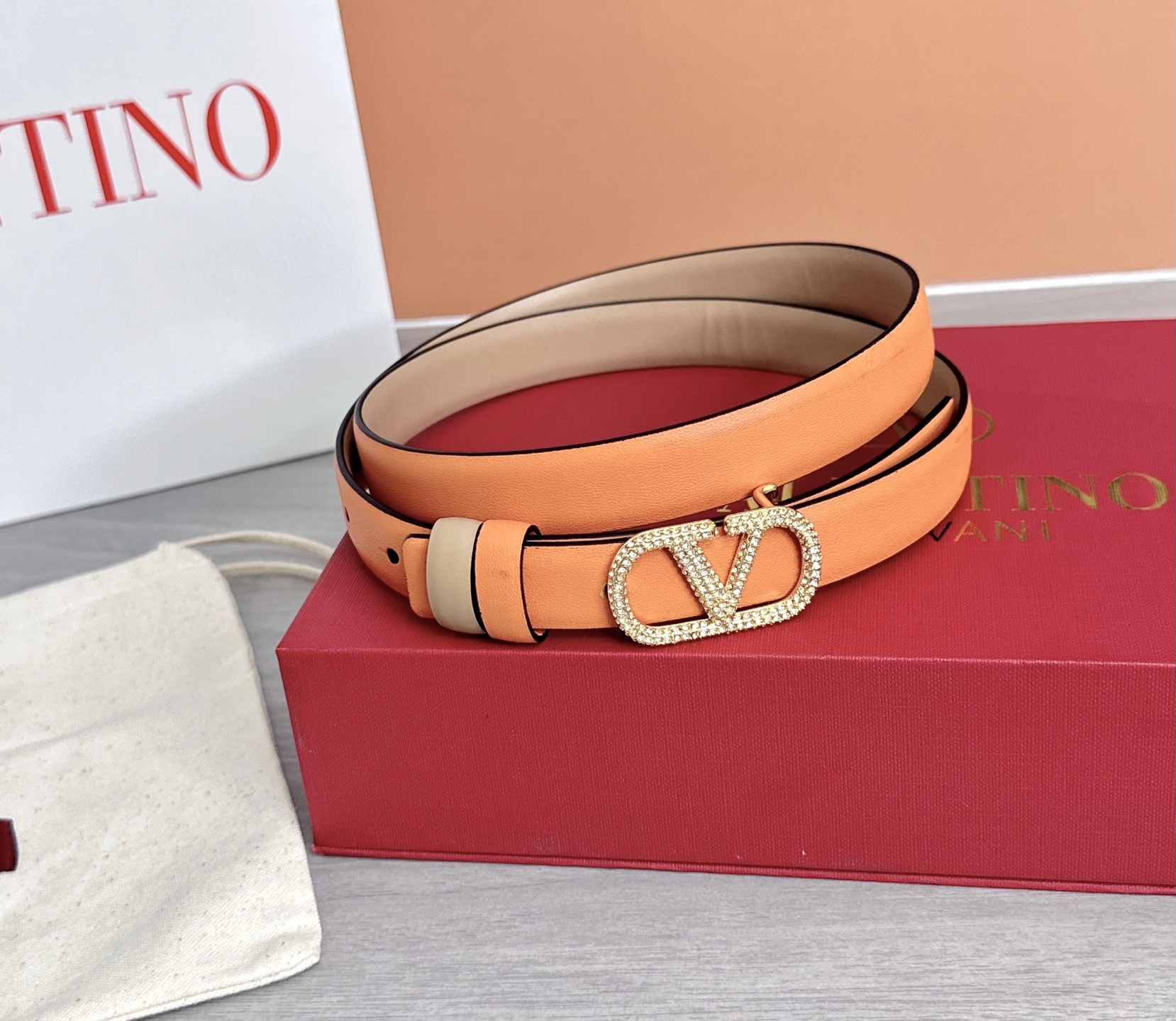 💥💥💥2.0cm华伦天奴腰带，双面头层牛皮，长度：75.80.85.90.95.100欧，铜五金扣原版开