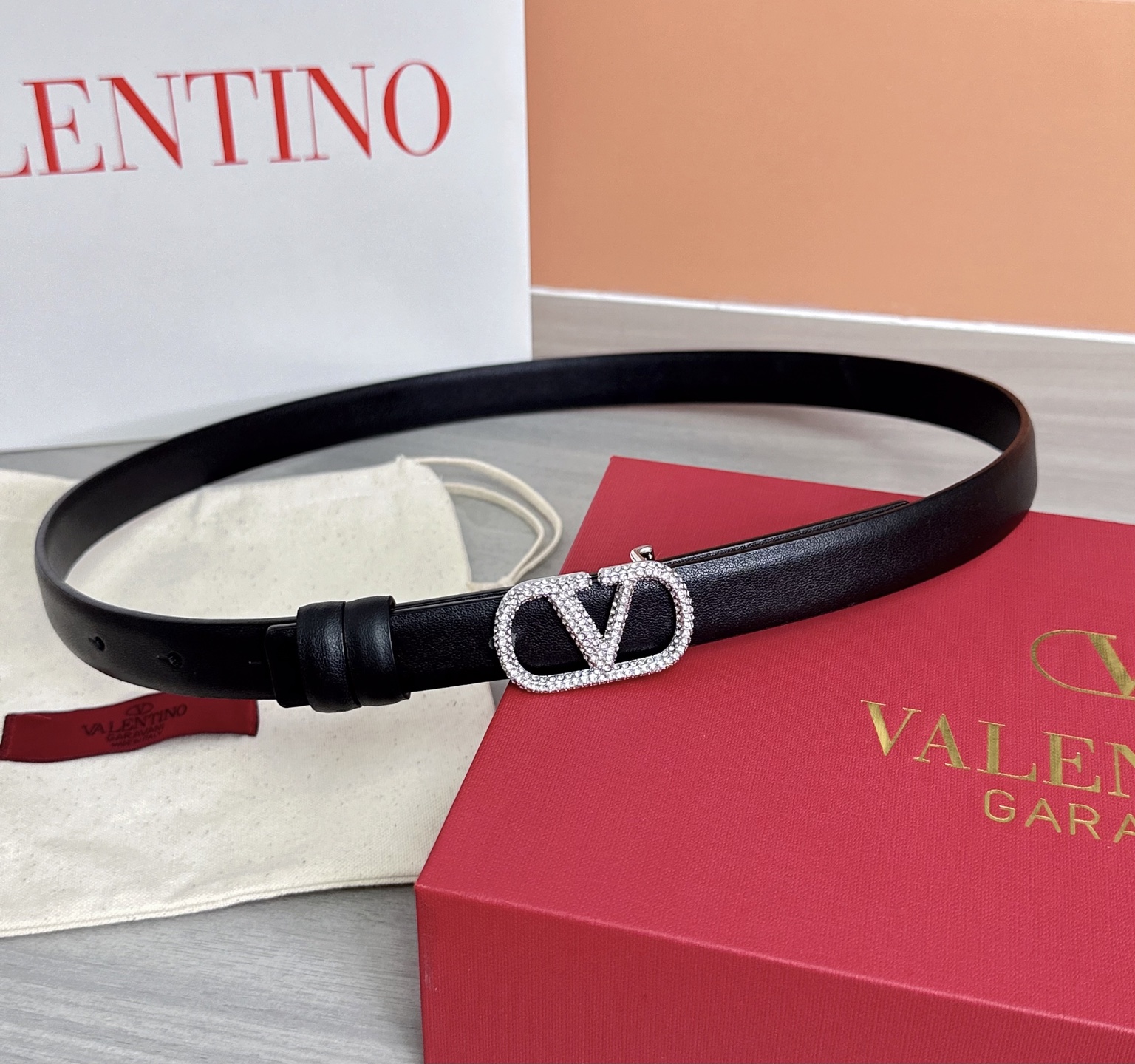 💥💥💥2.0cm华伦天奴腰带，双面头层牛皮，长度：75.80.85.90.95.100欧，铜五金扣原版开