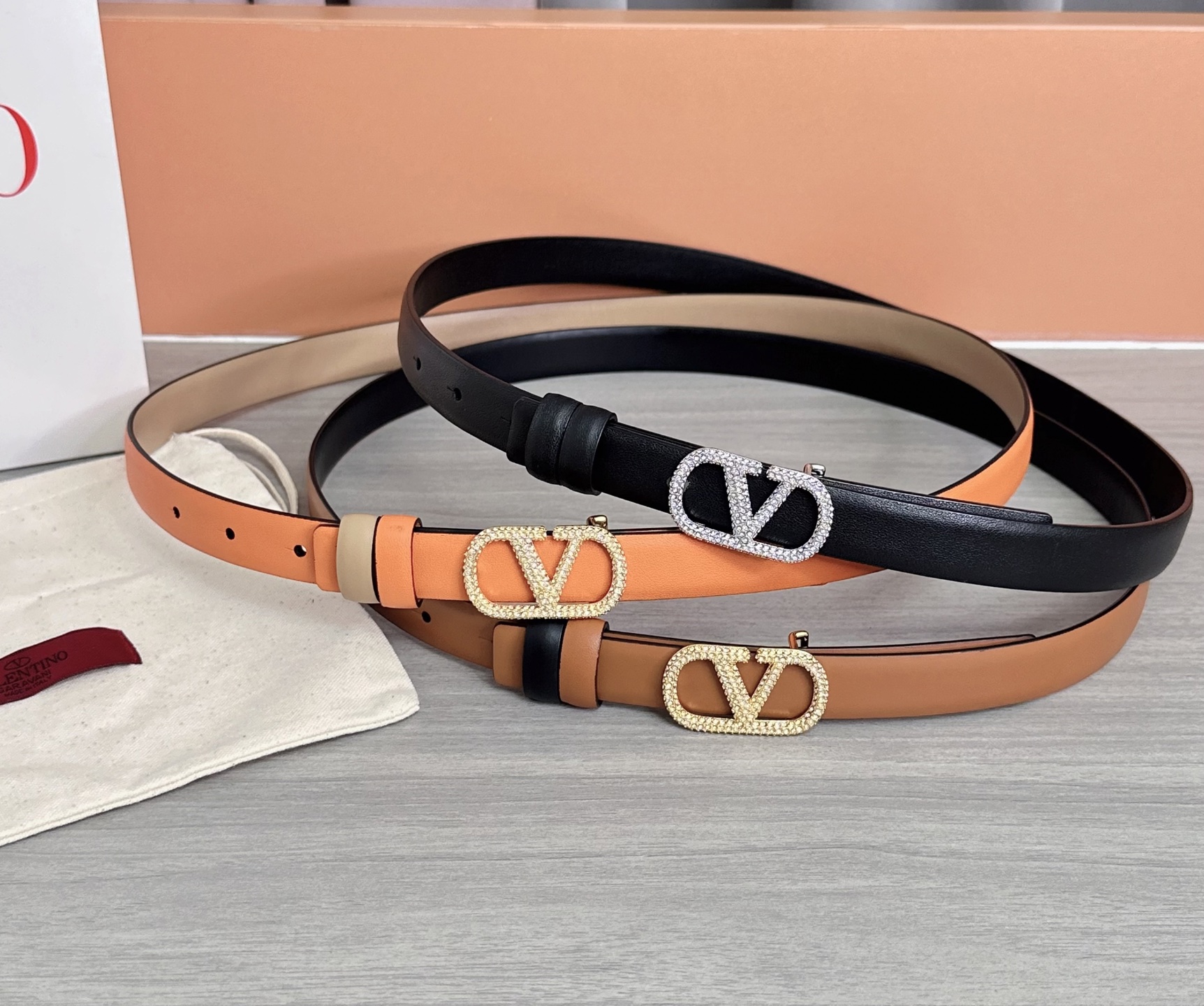 💥💥💥2.0cm华伦天奴腰带，双面头层牛皮，长度：75.80.85.90.95.100欧，铜五金扣原版开