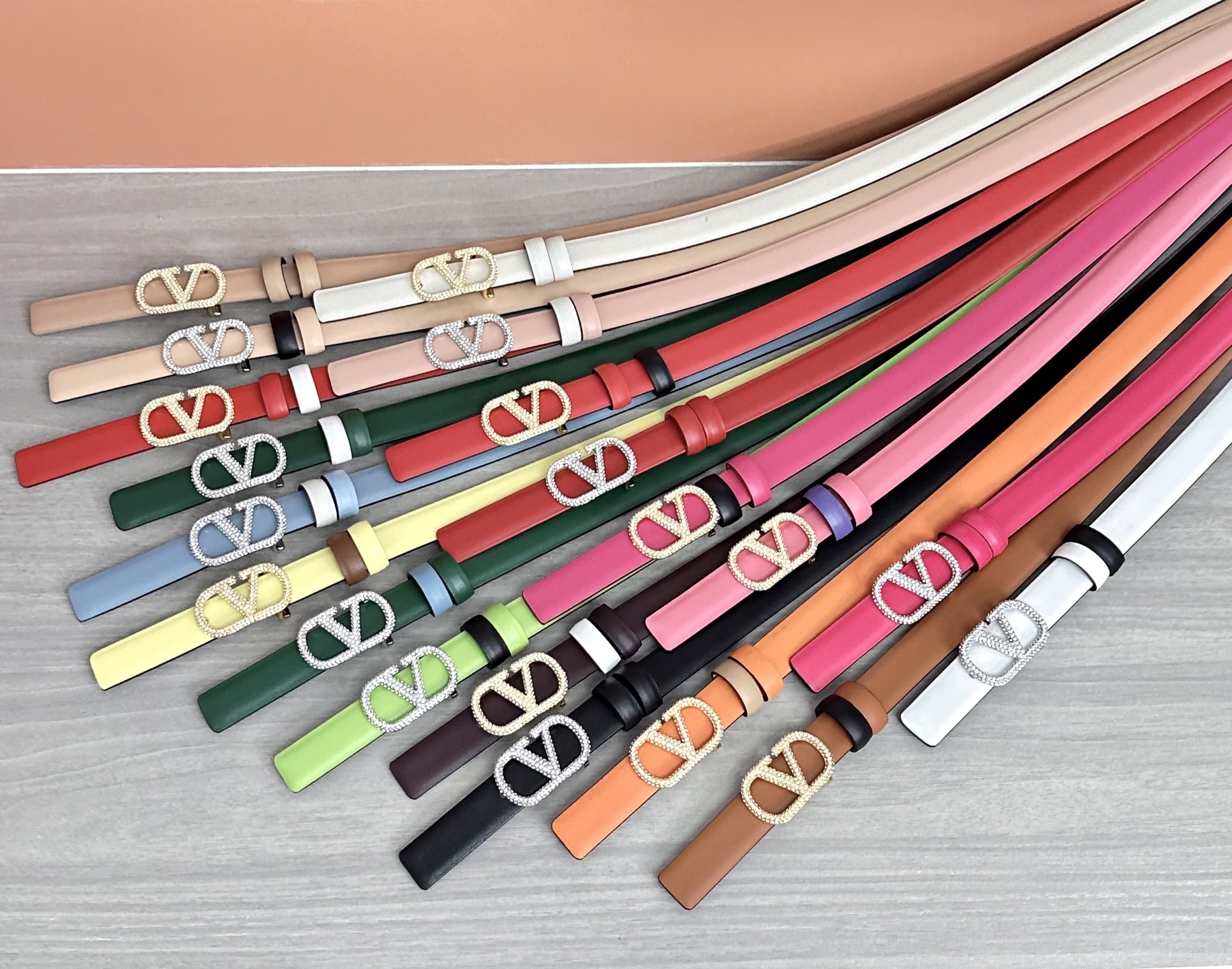 💥💥💥2.0cm华伦天奴腰带，双面头层牛皮，长度：75.80.85.90.95.100欧，铜五金扣原版开