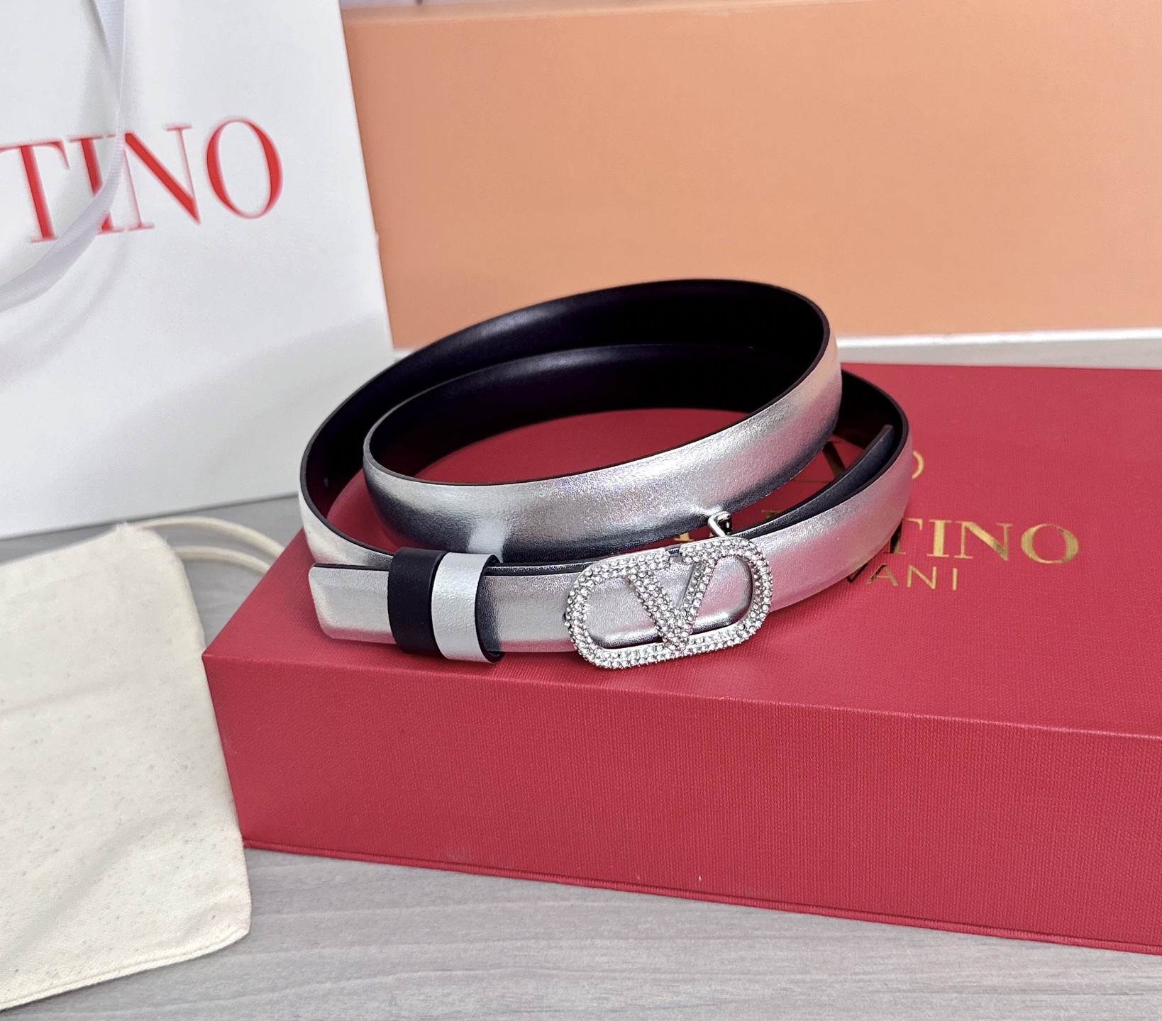 💥💥💥2.0cm华伦天奴腰带，双面头层牛皮，长度：75.80.85.90.95.100欧，铜五金扣原版开