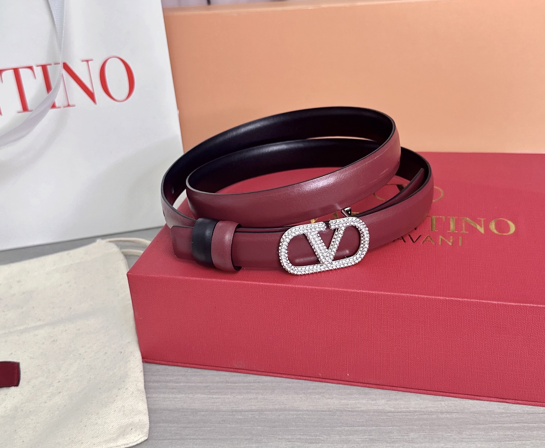 💥💥💥2.0cm华伦天奴腰带，双面头层牛皮，长度：75.80.85.90.95.100欧，铜五金扣原版开