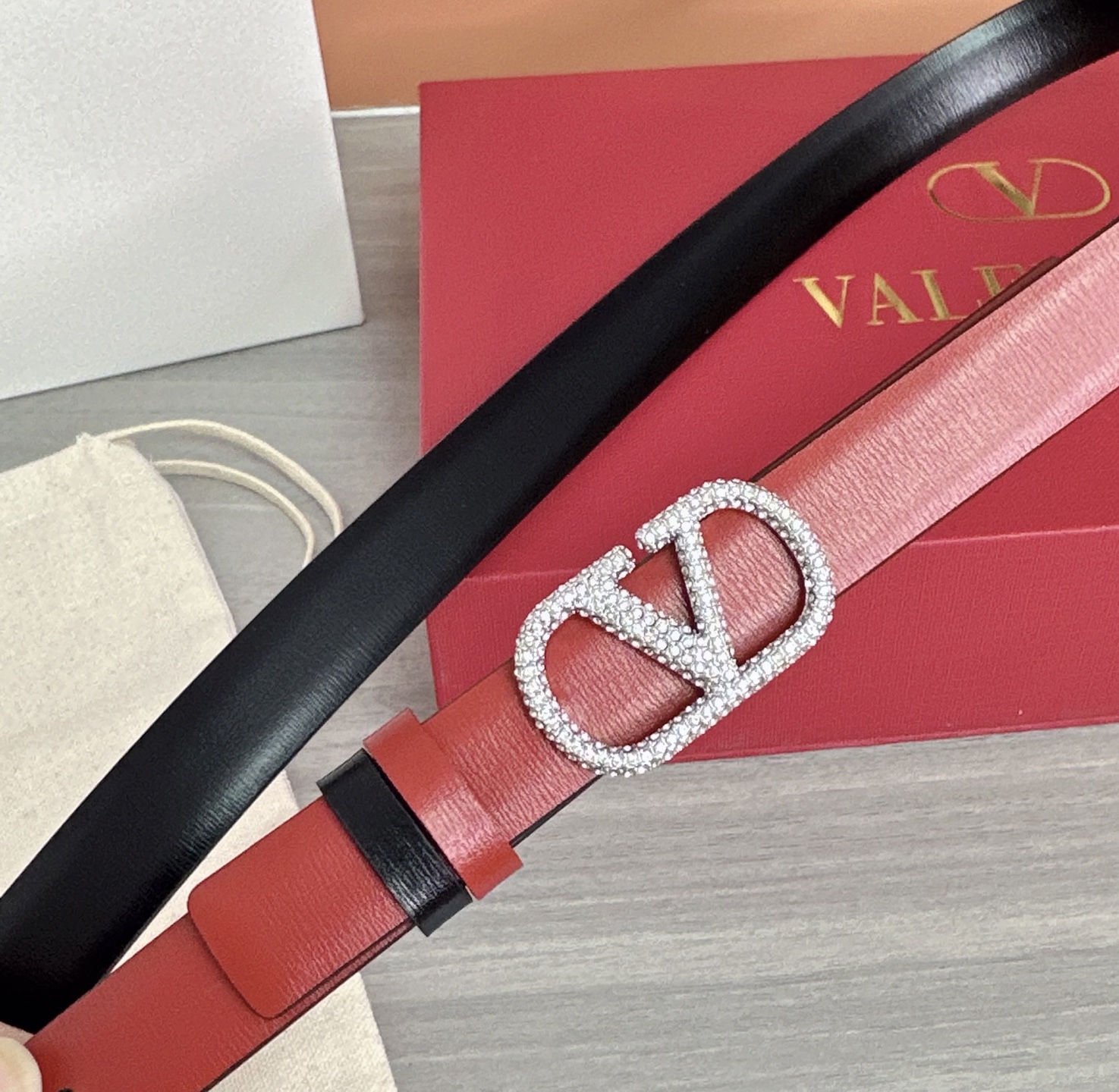 💥💥💥2.0cm华伦天奴腰带，双面头层牛皮，长度：75.80.85.90.95.100欧，铜五金扣原版开