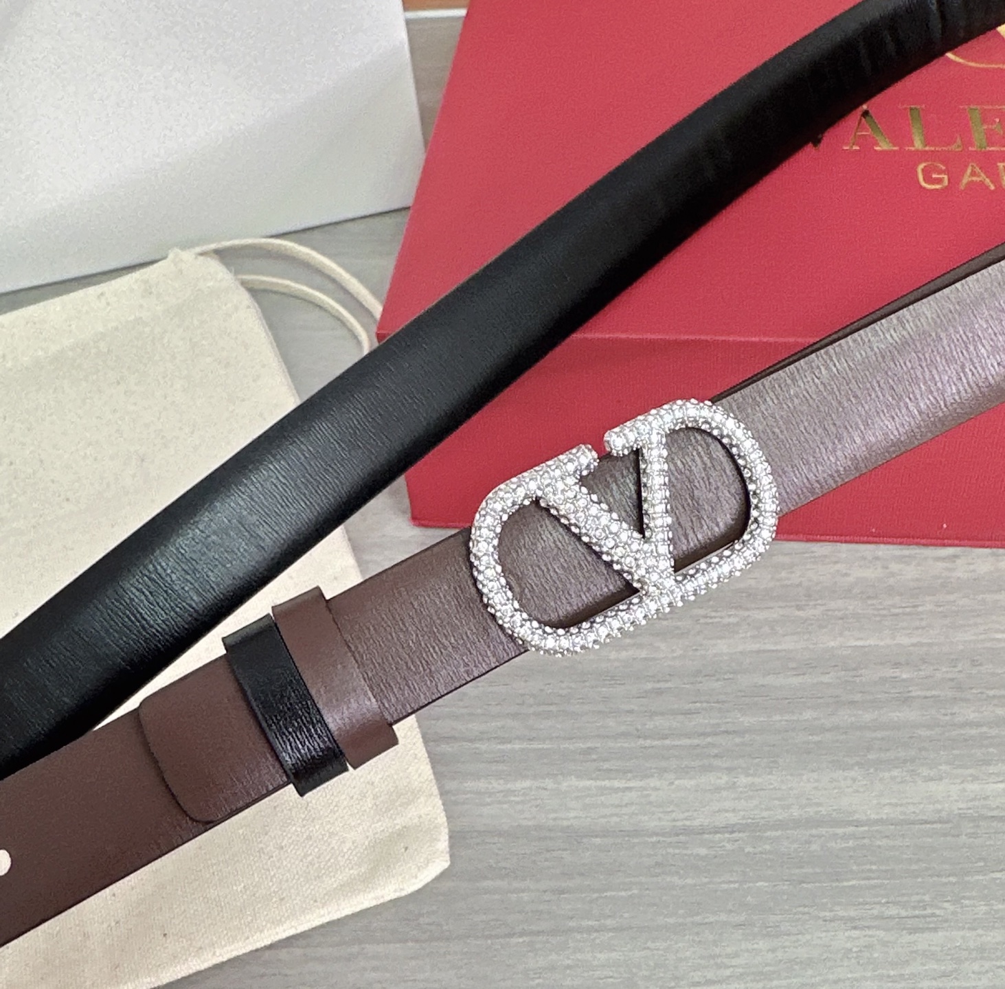 💥💥💥2.0cm华伦天奴腰带，双面头层牛皮，长度：75.80.85.90.95.100欧，铜五金扣原版开