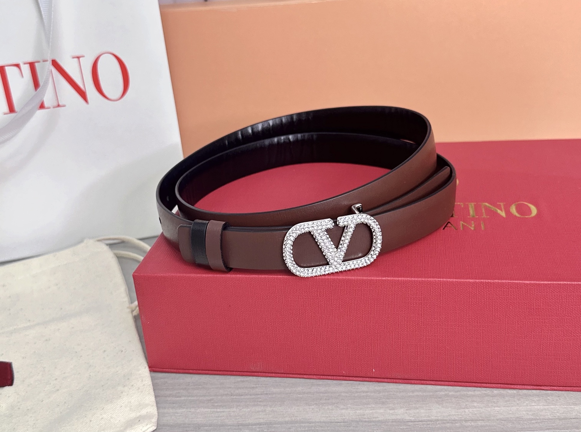 💥💥💥2.0cm华伦天奴腰带，双面头层牛皮，长度：75.80.85.90.95.100欧，铜五金扣原版开