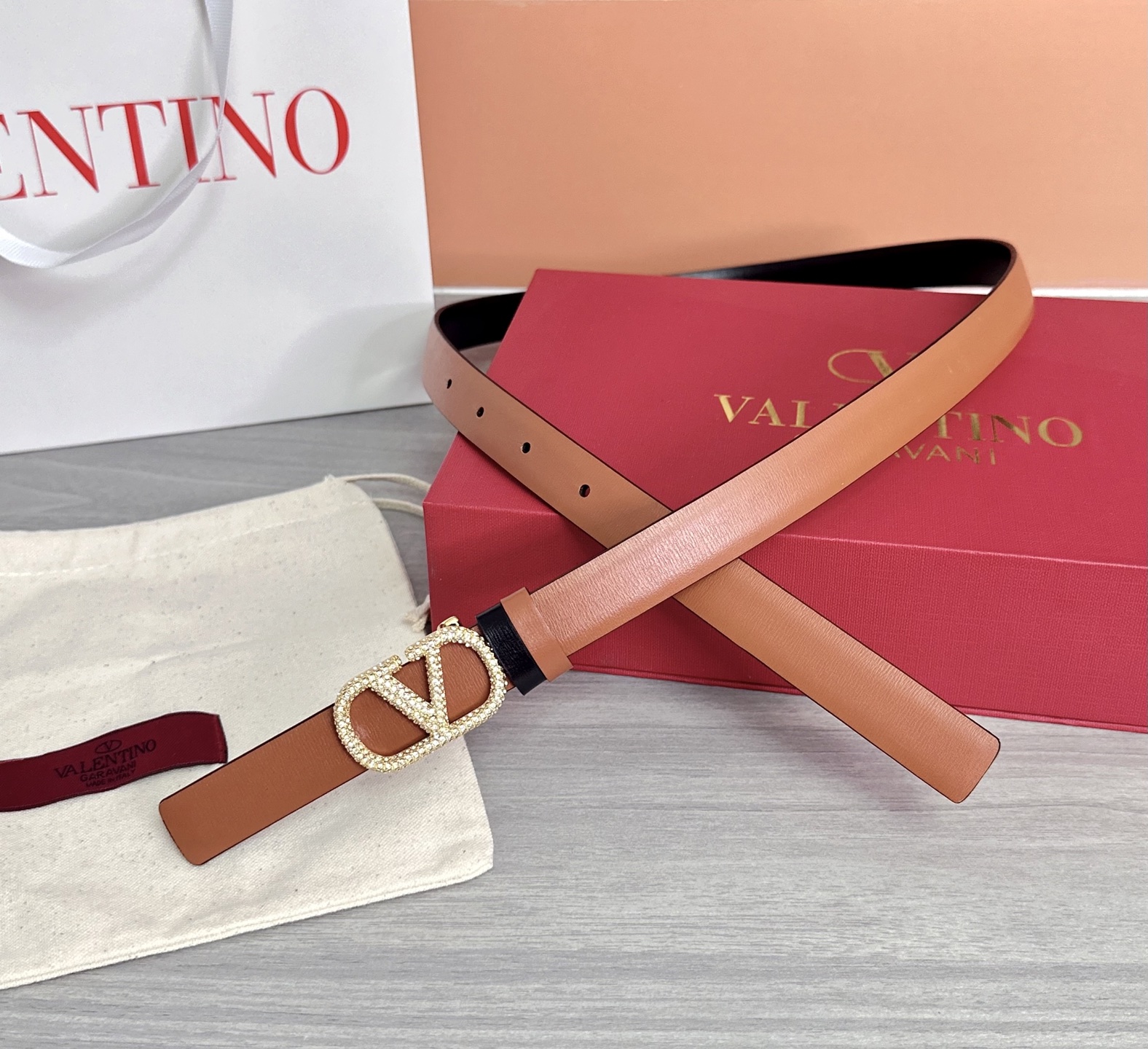 💥💥💥2.0cm华伦天奴腰带，双面头层牛皮，长度：75.80.85.90.95.100欧，铜五金扣原版开