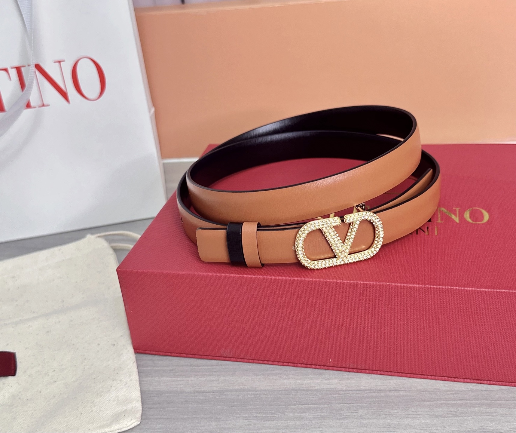 💥💥💥2.0cm华伦天奴腰带，双面头层牛皮，长度：75.80.85.90.95.100欧，铜五金扣原版开