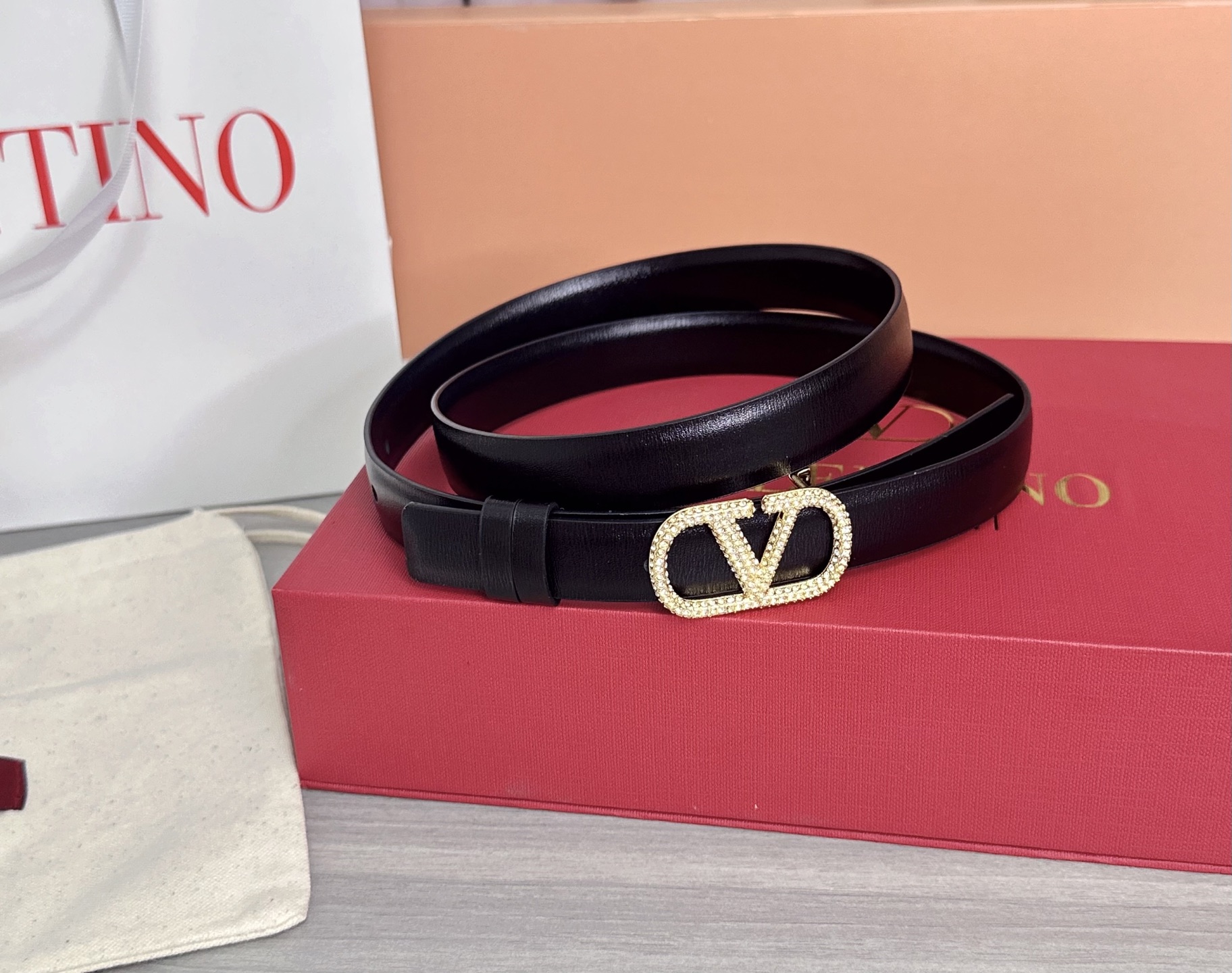 💥💥💥2.0cm华伦天奴腰带，双面头层牛皮，长度：75.80.85.90.95.100欧，铜五金扣原版开