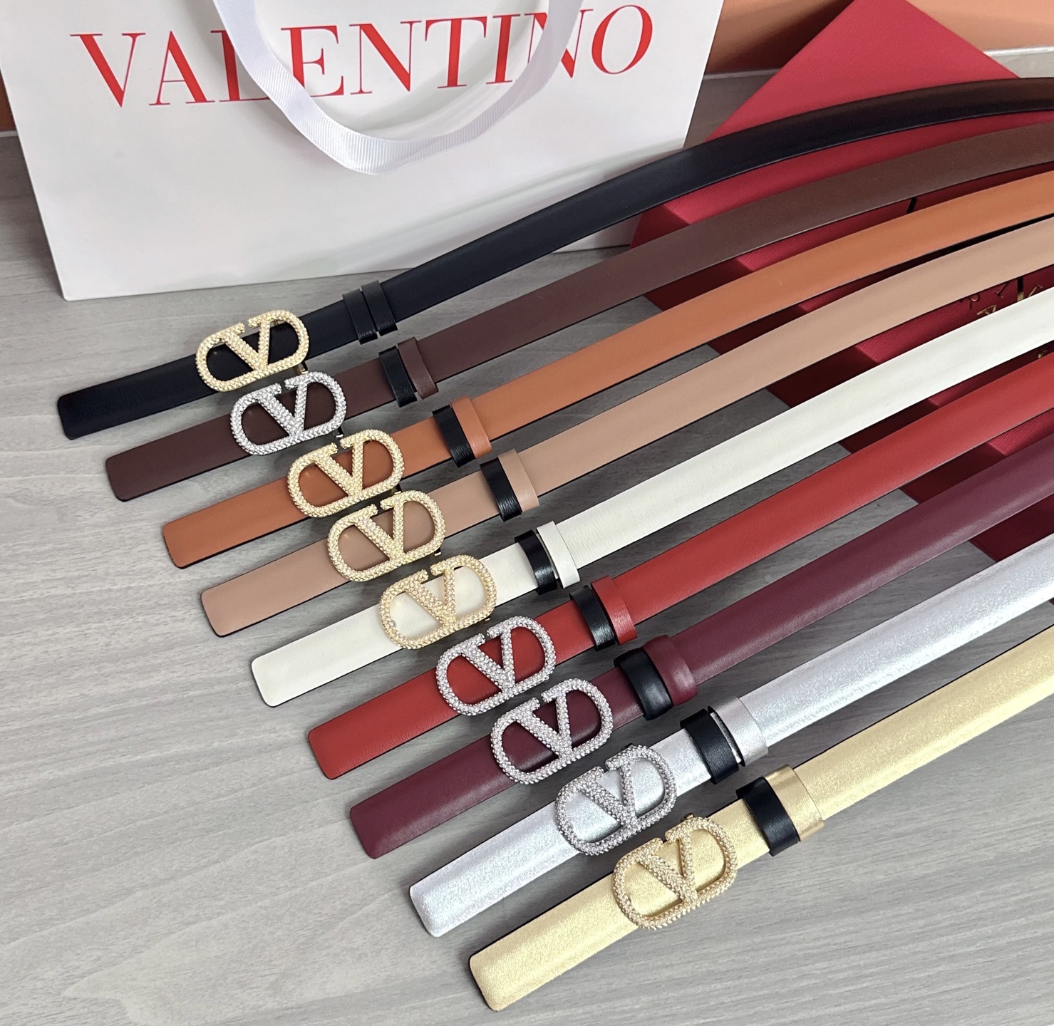 💥💥💥2.0cm华伦天奴腰带，双面头层牛皮，长度：75.80.85.90.95.100欧，铜五金扣原版开