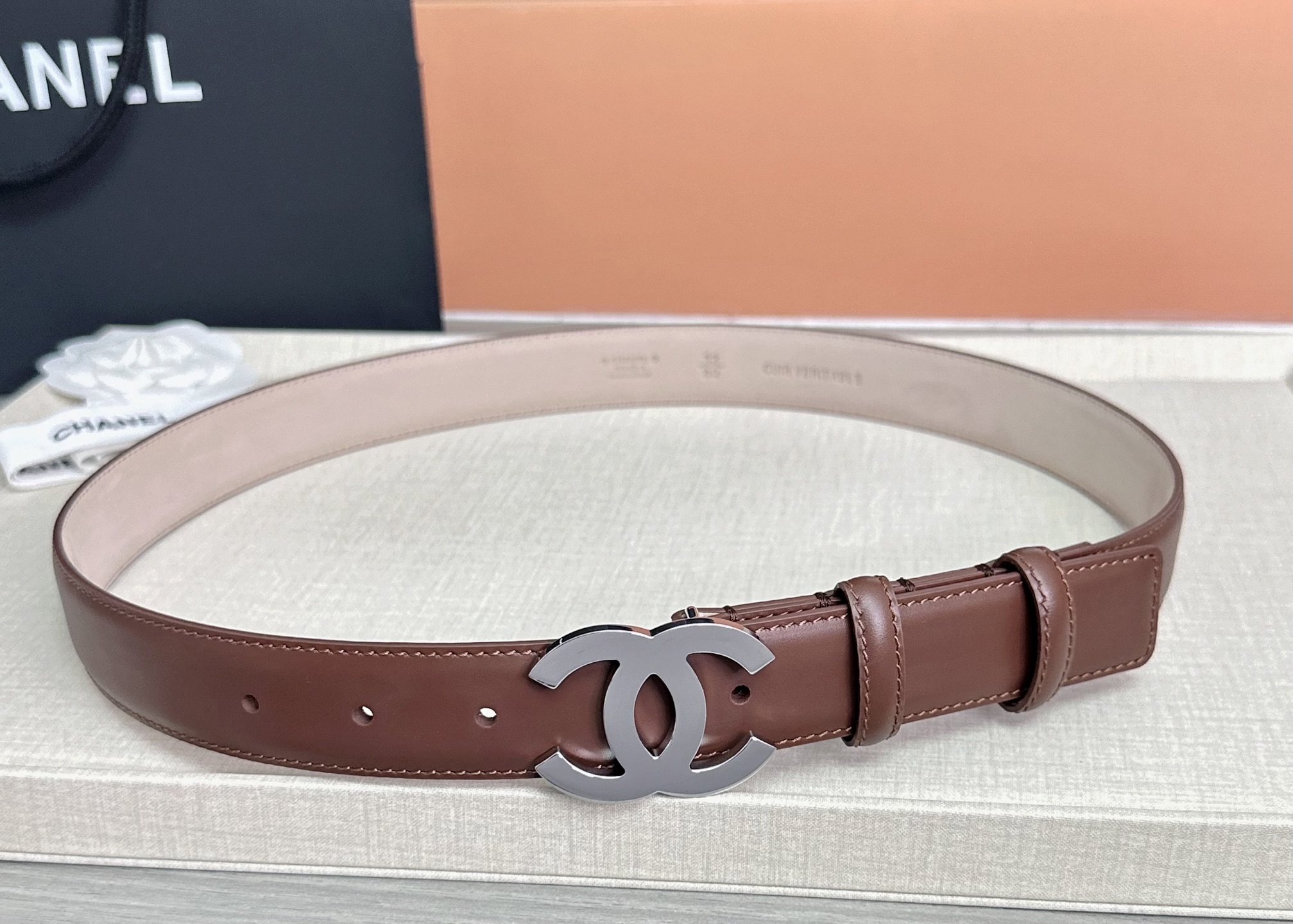 💥💥💥3.0cm香奈儿 CHANEL 最新款双面头层牛皮腰带、经典优雅、时尚百搭，长度：75.80.85