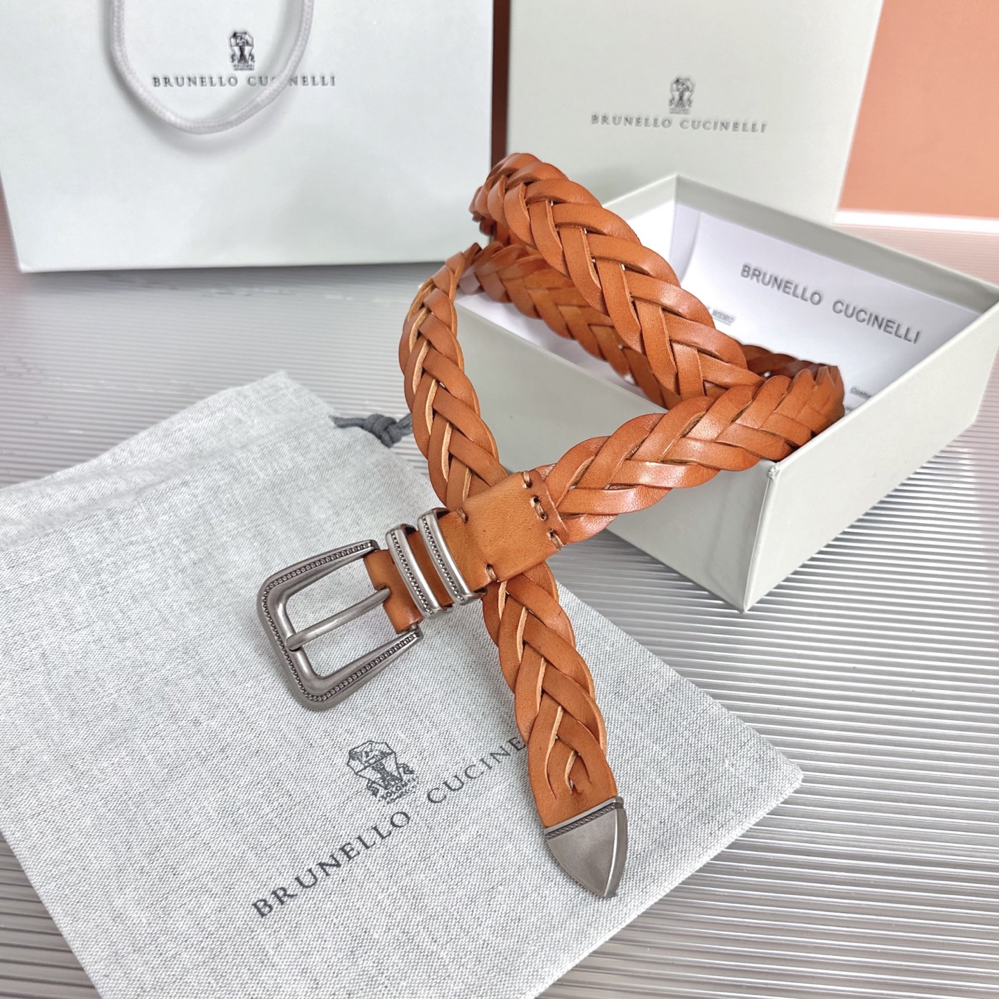 Brunello Cucinelli   BC腰带，长度；110厘米，均码，五金扣原版开模定制 .