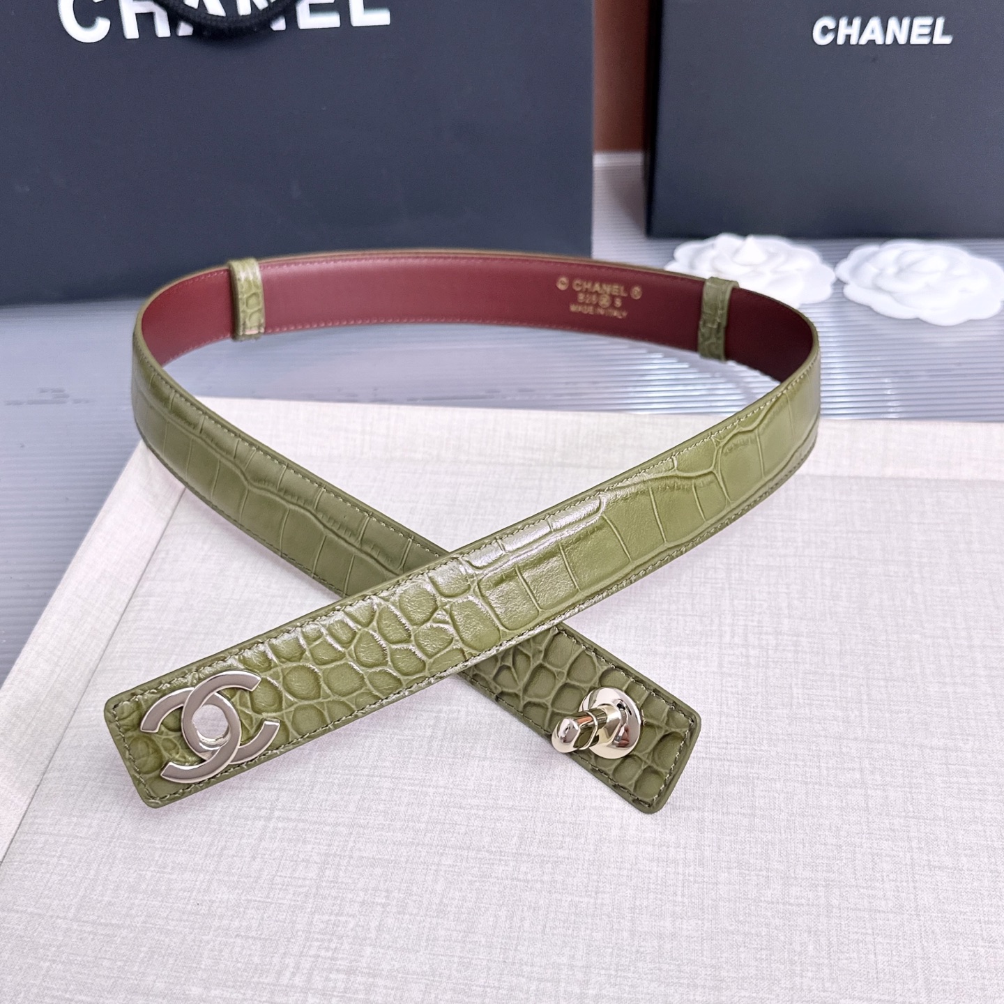 💥💥💥3.0cm香奈儿CHANEL腰带，双面头层牛皮，长度:均码:可自行调节，转动铜五金扣开模定制💥💥💥