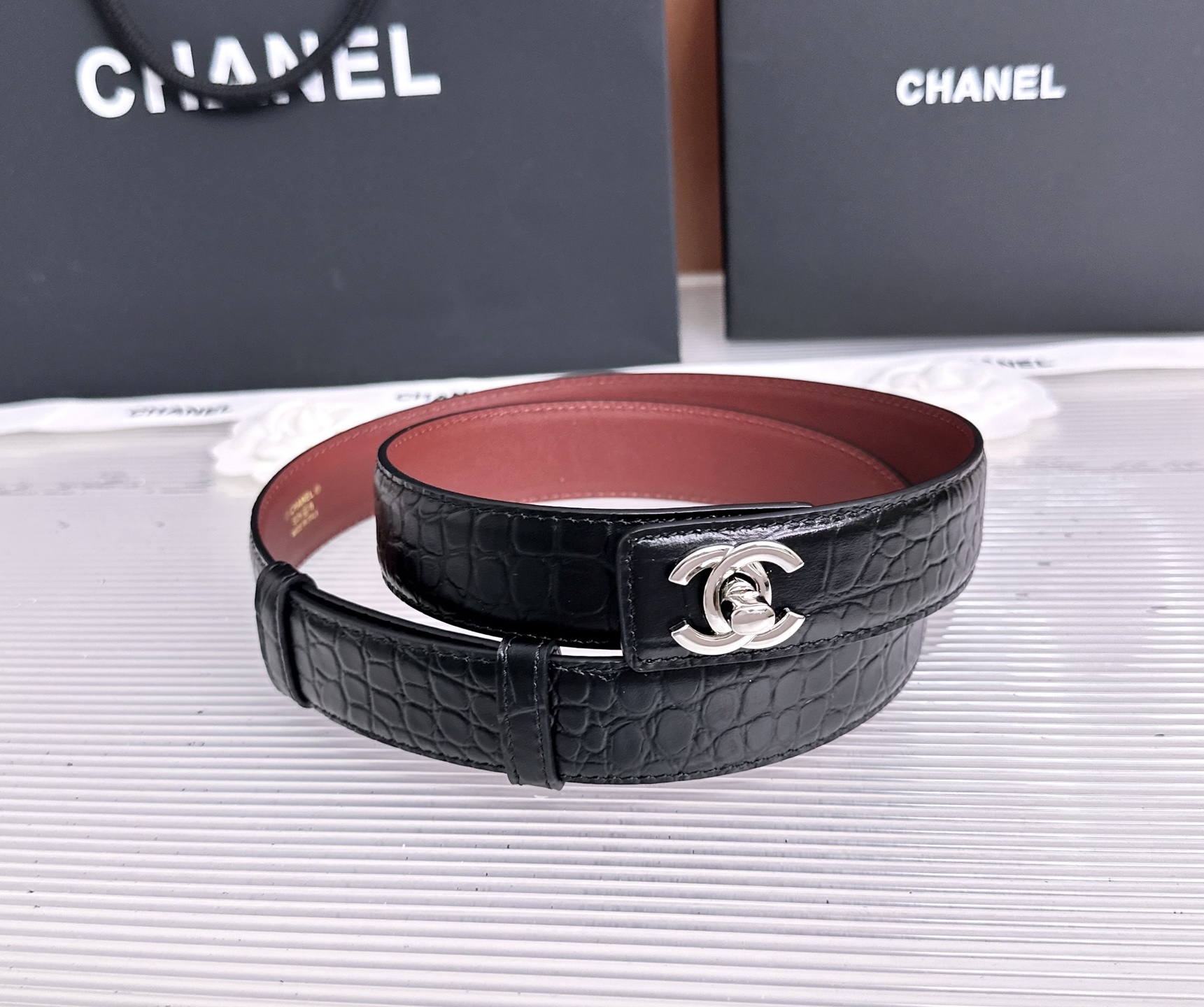 💥💥💥3.0cm香奈儿CHANEL腰带，双面头层牛皮，长度:均码:可自行调节，转动铜五金扣开模定制💥💥💥