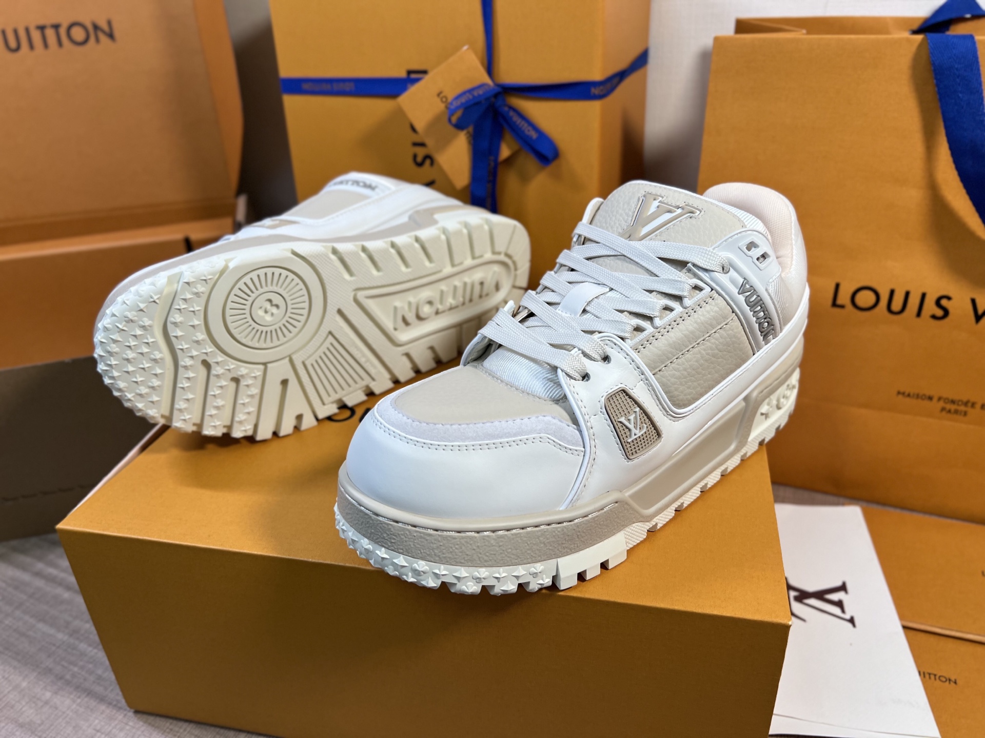 [Louis Vuitton Women