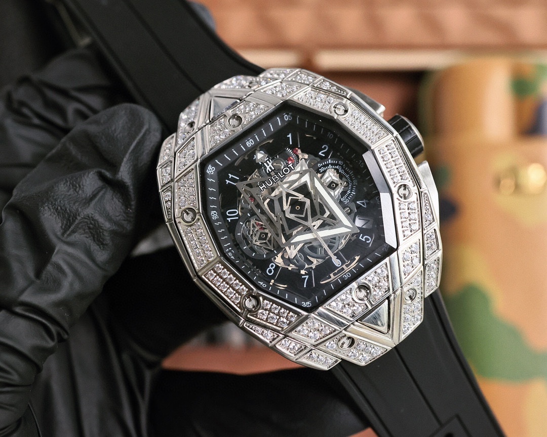 “HUBLOT Big Bang Sang Bleu lll: Evolution of Tattoo Art on Wristwatch” - 图片 9