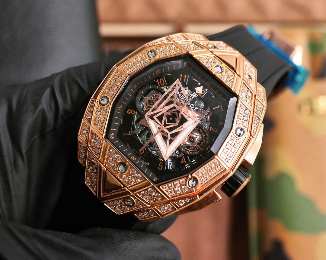 “HUBLOT Big Bang Sang Bleu lll: Evolution of Tattoo Art on Wristwatch” - 图片 2