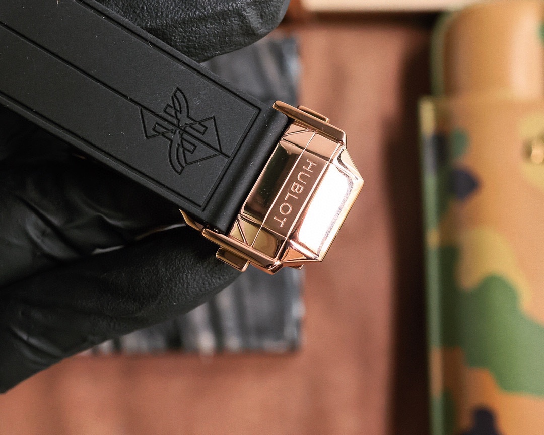 “HUBLOT Big Bang Sang Bleu lll: Evolution of Tattoo Art on Wristwatch” - 图片 7