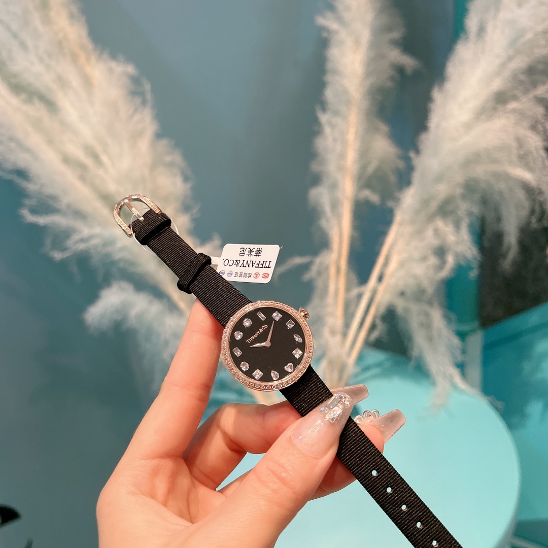 Tiffany蒂芙尼最新款钻石手表独家配盒出货TiffanyEternity系列腕表提醒我们活在当下热爱