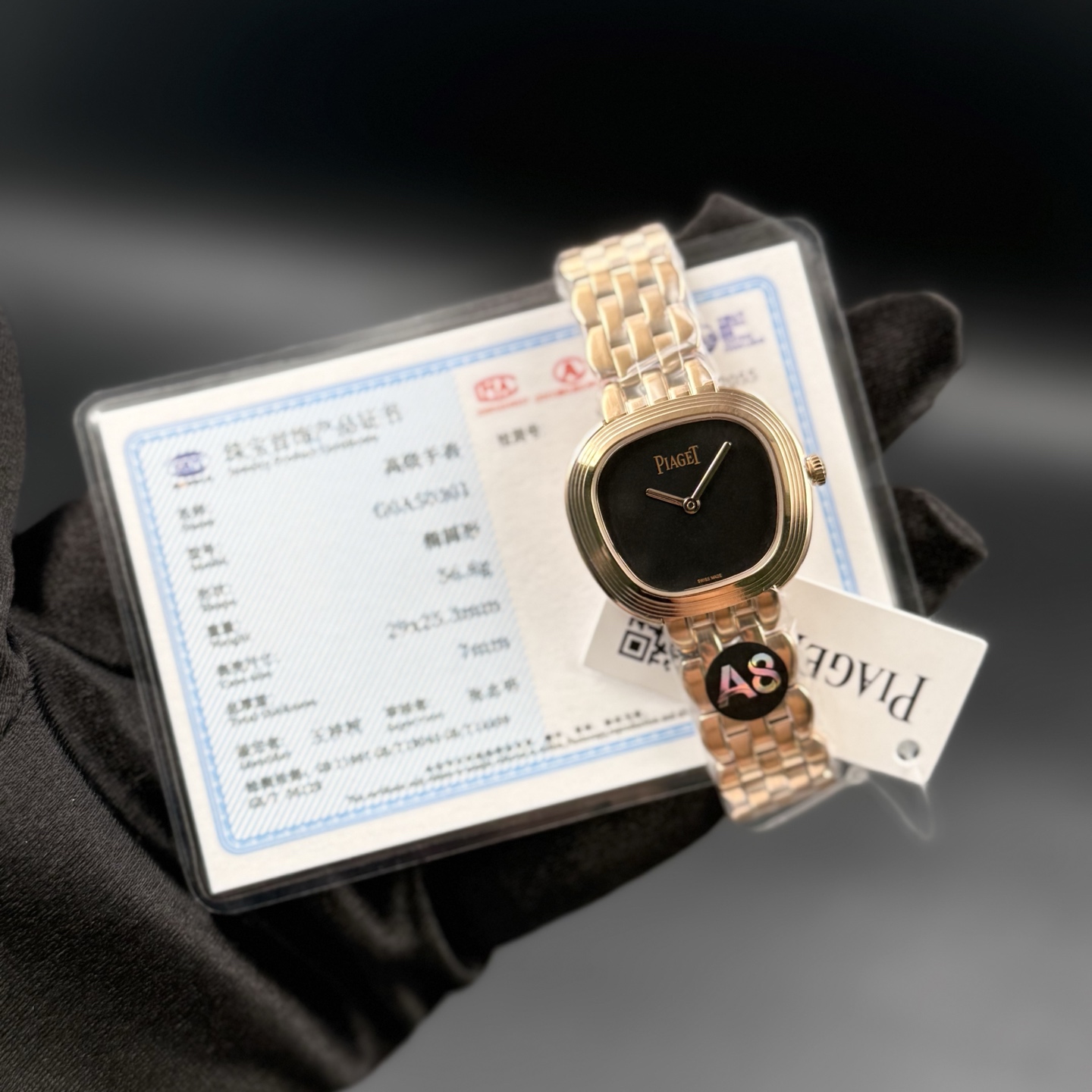 💰520钻加20金加20
A8 factory•伯爵全新腕表 #PiagetSixtie鎏金悦影系列 在瑞士钟表展「钟表与奇迹」闪亮登场!这款腕表游走于非凡制表工艺与黄金工艺之间,简直是时尚与艺术的完美结合。Sixtie腕表采用独特的梯形设计,重新诠释1960年代末大胆华丽的风格,展现出独特的魅力与优雅。
✨Sixtie系列腕表
✨直径29毫米,
✨CNC数控雕刻精钢梯形表壳
✨专柜同步超薄厚度仅仅7mm
✨银色太阳缎面打磨表盘
✨316L精钢表链,搭载伯爵进口石英机芯
认准A8出品!必属精品!大厂品质!欢迎转载!