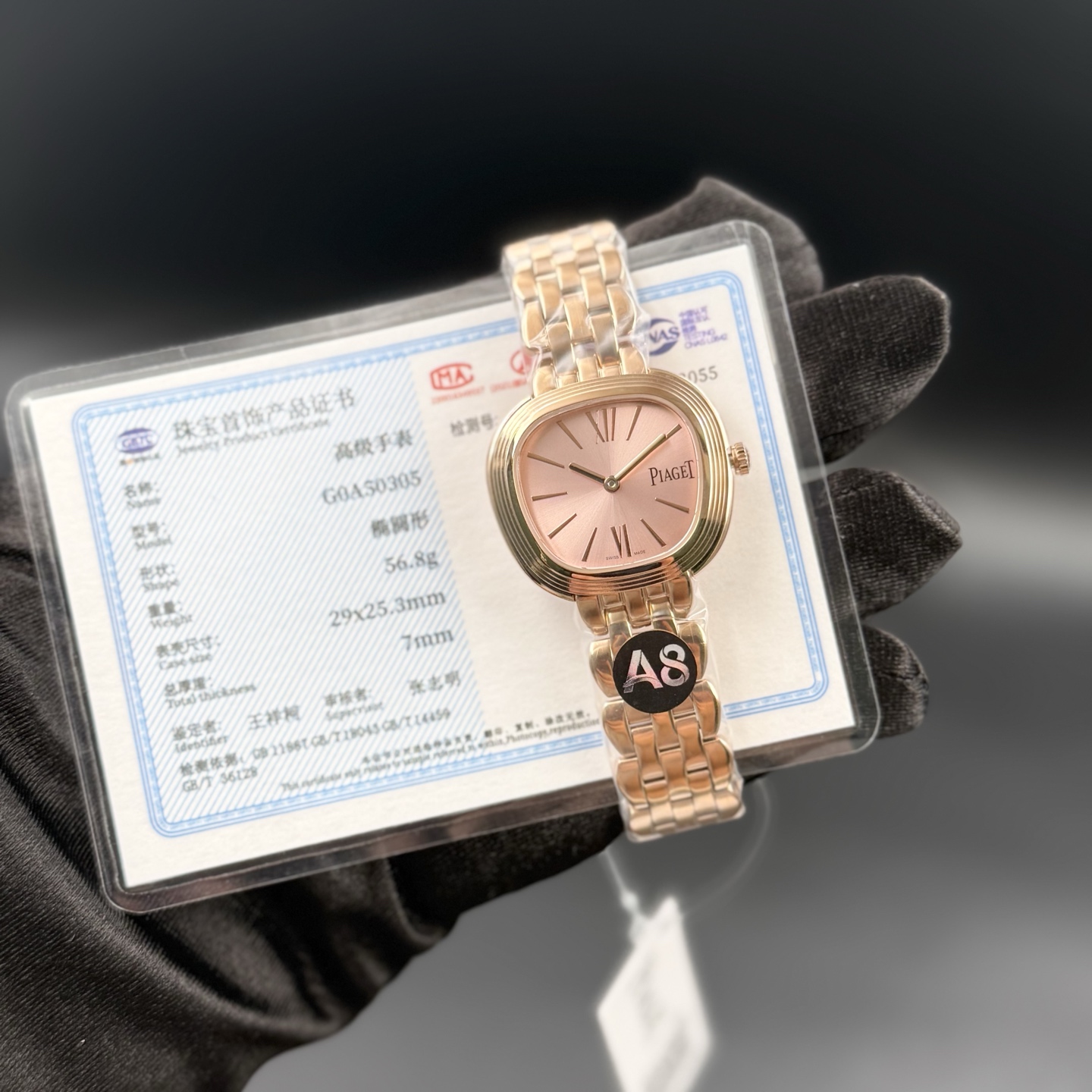 💰520钻加20金加20
A8 factory•伯爵全新腕表 #PiagetSixtie鎏金悦影系列 在瑞士钟表展「钟表与奇迹」闪亮登场!这款腕表游走于非凡制表工艺与黄金工艺之间,简直是时尚与艺术的完美结合。Sixtie腕表采用独特的梯形设计,重新诠释1960年代末大胆华丽的风格,展现出独特的魅力与优雅。
✨Sixtie系列腕表
✨直径29毫米,
✨CNC数控雕刻精钢梯形表壳
✨专柜同步超薄厚度仅仅7mm
✨银色太阳缎面打磨表盘
✨316L精钢表链,搭载伯爵进口石英机芯
认准A8出品!必属精品!大厂品质!欢迎转载!