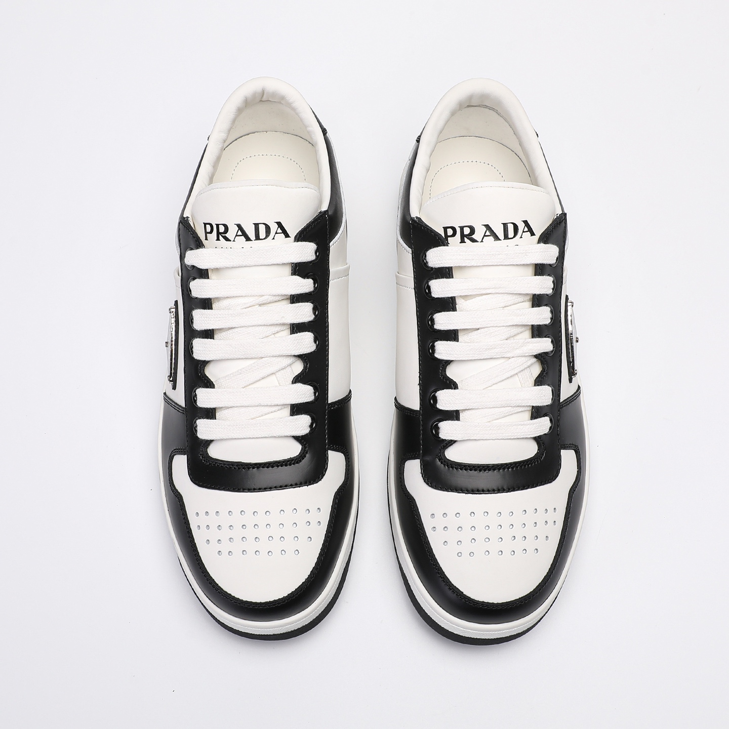 NO:730172,Actual price [PRADA] Men's shoes are popular in the counter, the official website is synchronized, high-quality shipping, the fabric is original cowhide with snakeskin, the lining is cowhide feet + cowhide lining, the outsole is original foam sole, the size is 38-46,, prada, prada, cowhide, snakeskin19860909实价【PRADA普拉达】男鞋专柜爆款,官网同步,高品质出货 面料原版牛皮配蛇皮 内里牛皮垫脚+牛皮内里, 大底原厂发泡底 码数38-46,,prada,prada,cowhide,snakeskin,Men's shoes