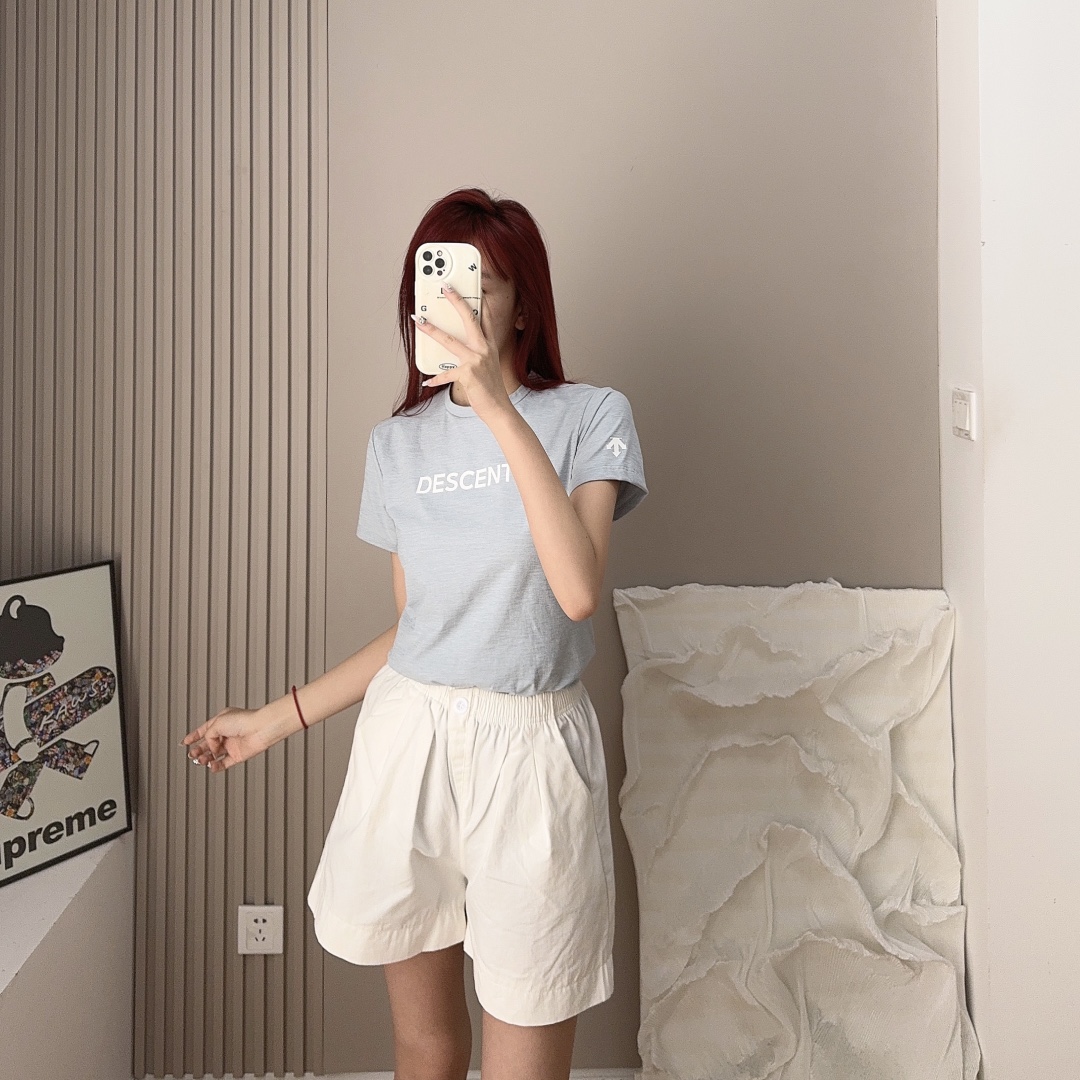  🎀模特图—蓝色
模特170cm 50kg 上身M码