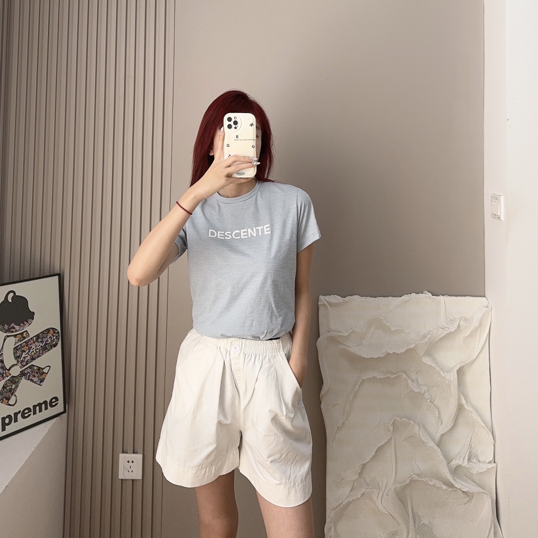  🎀模特图—蓝色
模特170cm 50kg 上身M码