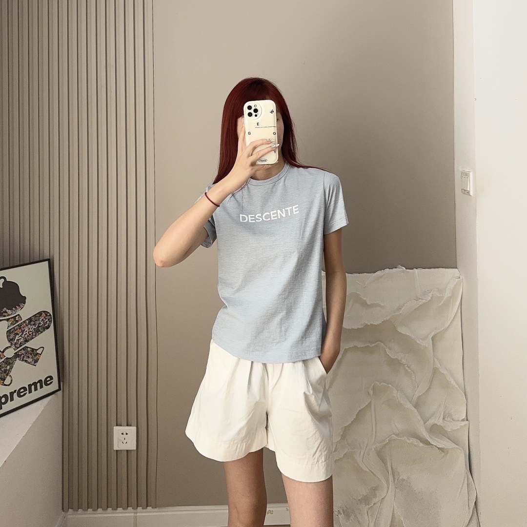  🎀模特图—蓝色
模特170cm 50kg 上身M码