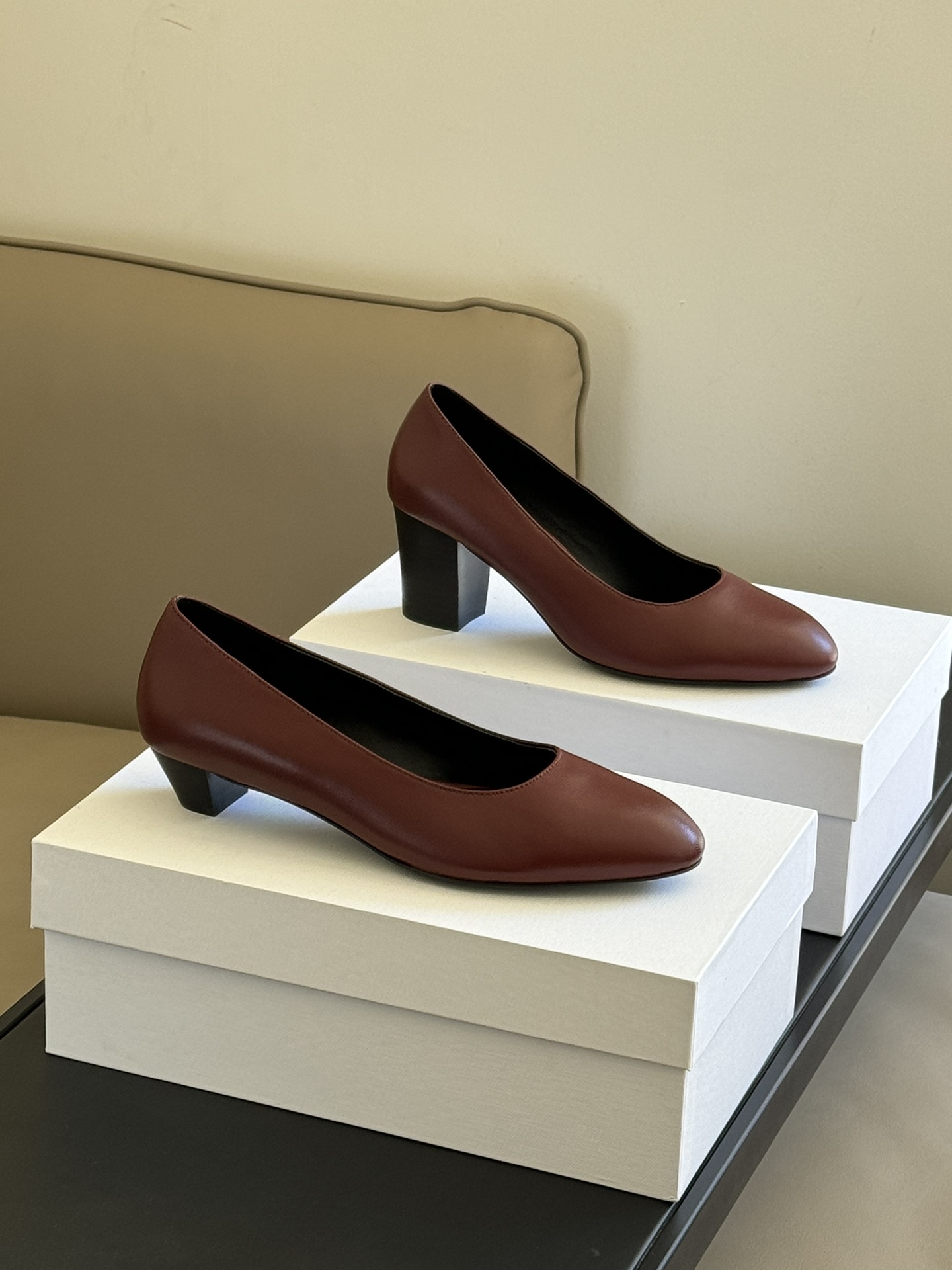 The Row Luxury
 Shoes High Heel Pumps Calfskin Cowhide Spring/Summer Collection Vintage