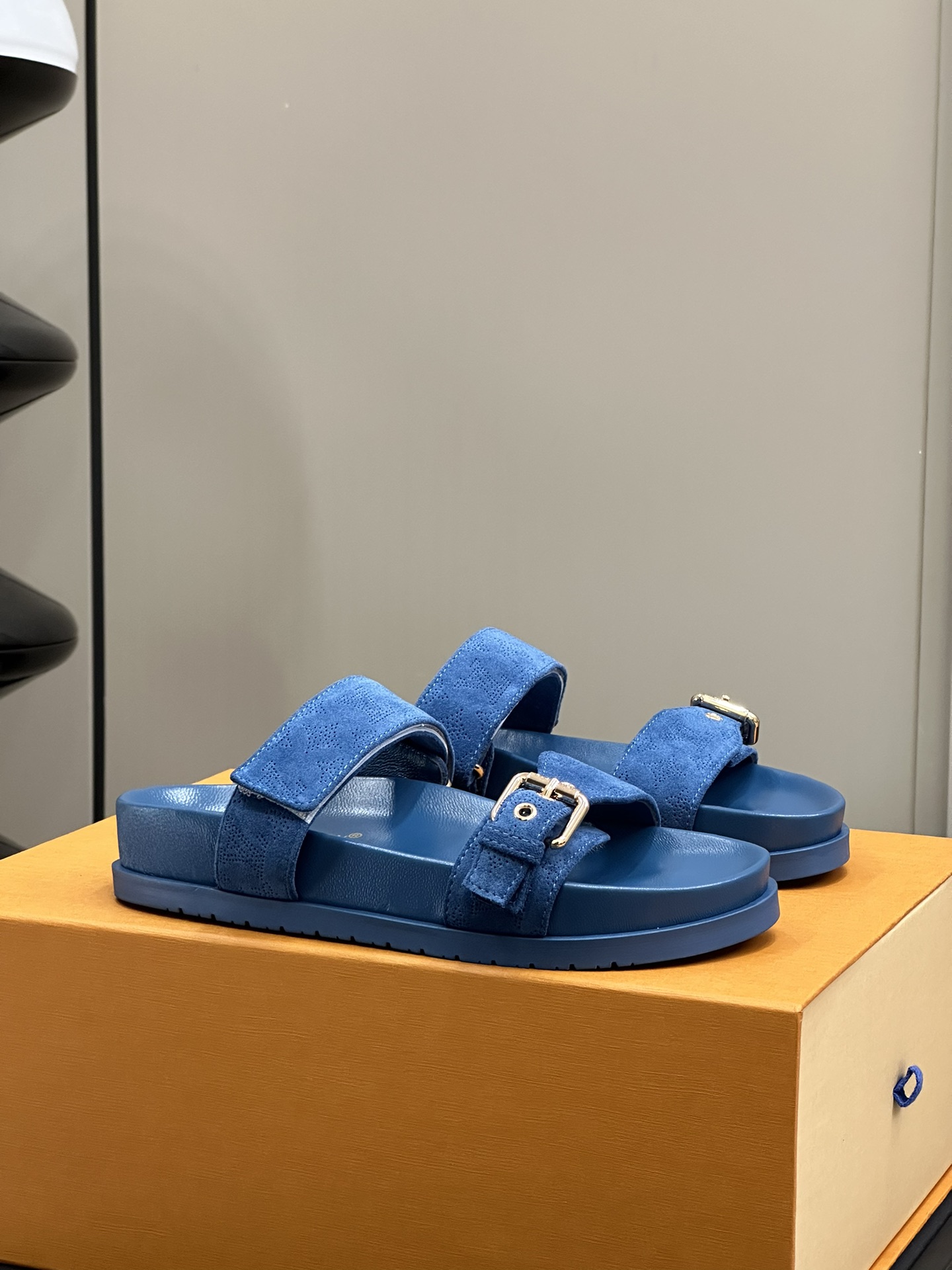 Louis Vuitton Shoes Slippers Spring/Summer Collection