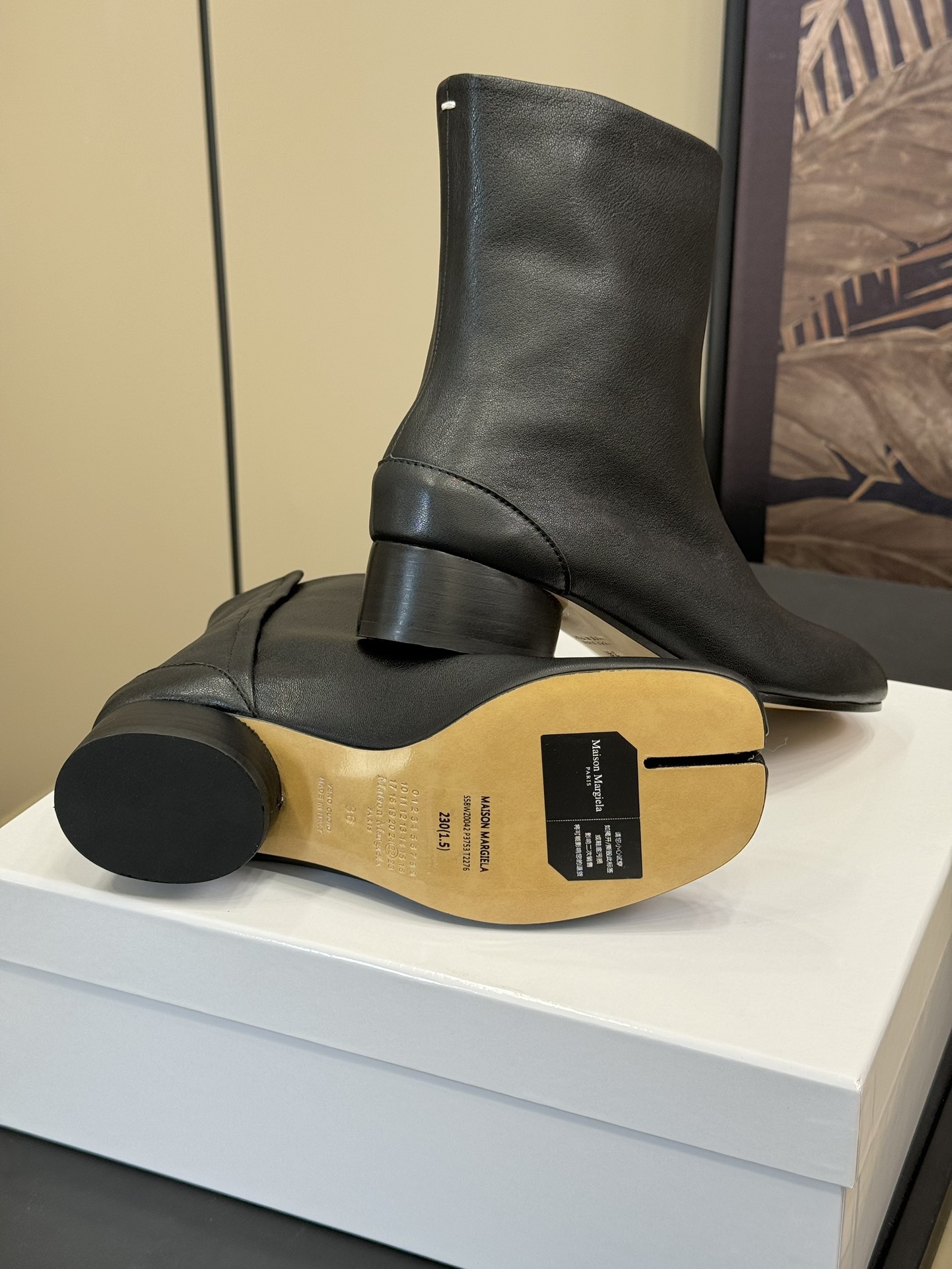 MaisonMargiela | 把 Tabi短靴焊在脚上秋冬时节永远可以相信短靴,风度温度兼具,稳稳拿
