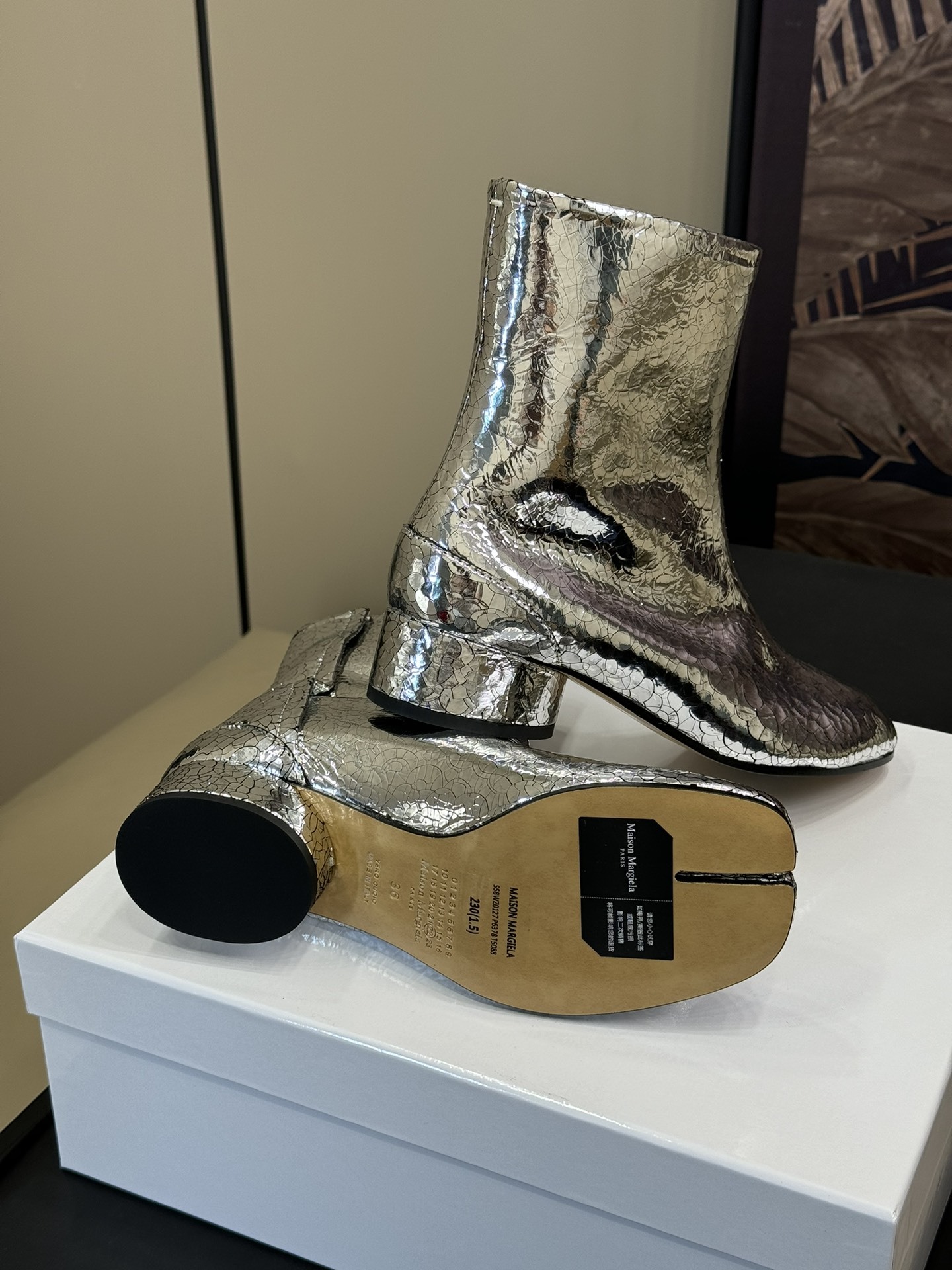 MaisonMargiela | 把 Tabi短靴焊在脚上秋冬时节永远可以相信短靴,风度温度兼具,稳稳拿
