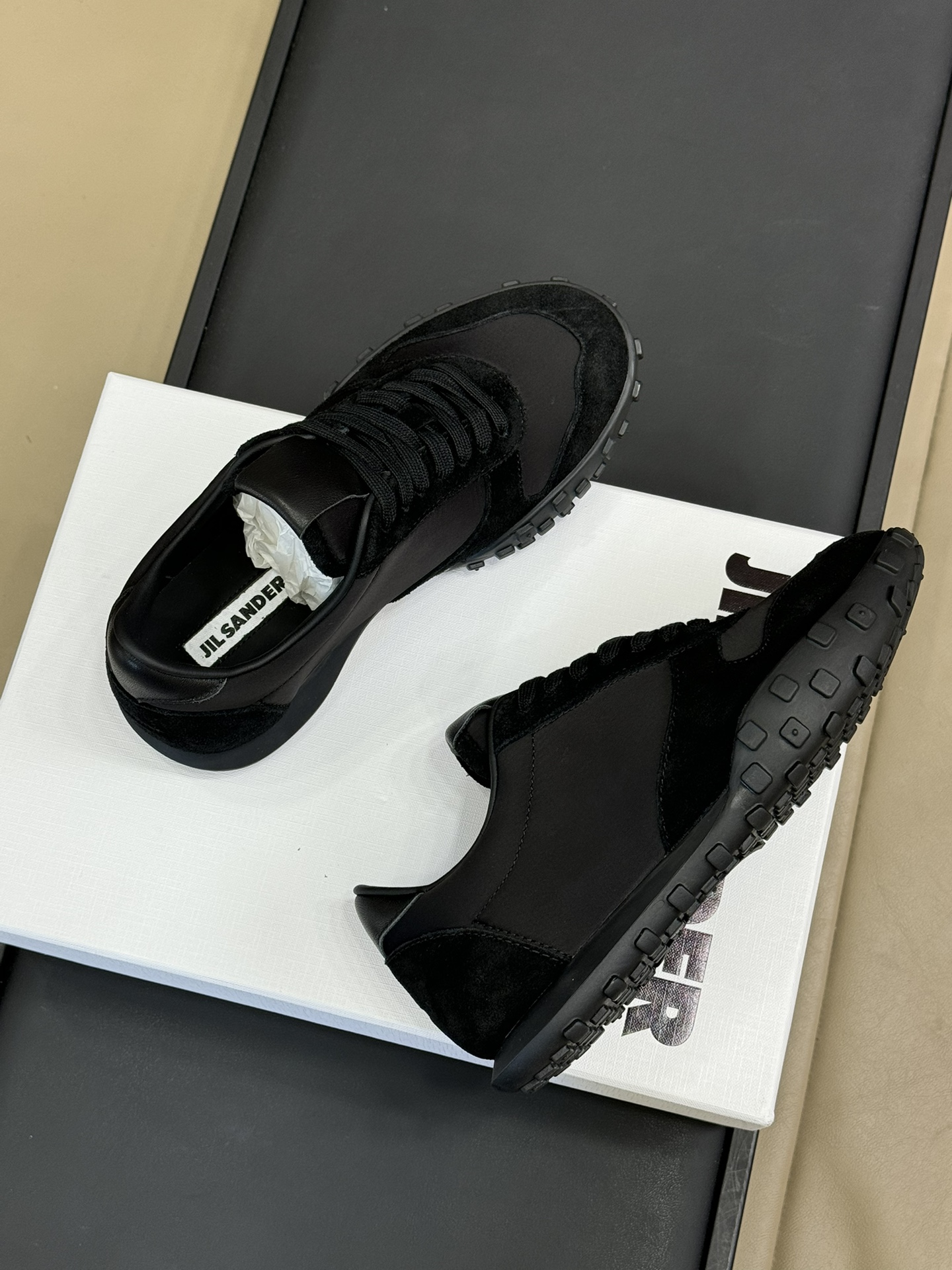 “Jilsander P 700: Comfortable Tweedy Shoes, Classic Retrospective Fashion in Size 35-40” - 图片 4