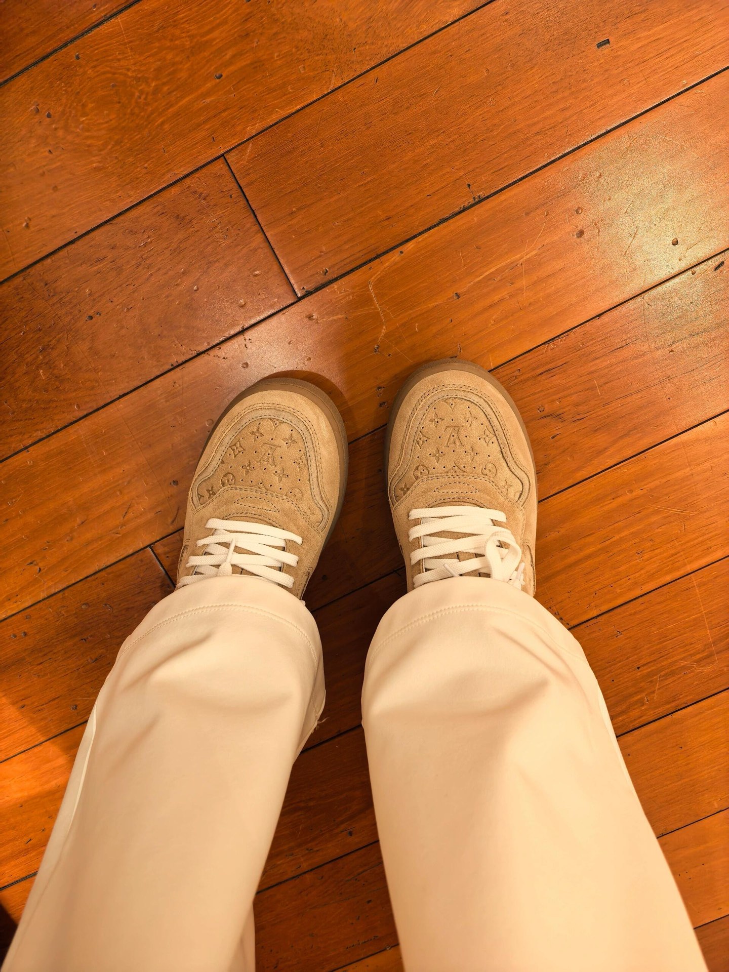 NO:238783,Light brown demonstration hin is beautiful, casual shoes/sports shoes, sneakers19860909浅咖色示范 hin好看啊,休闲鞋/运动鞋,sneakers,Women's Shoes